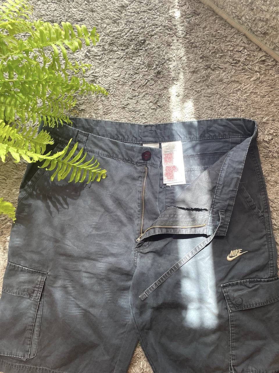 Nike × Vintage 00s Nike Vintage Cargo Shorts Nike Streetwear Logo Swoosh Size US 32 / EU 48 - 7 Thumbnail