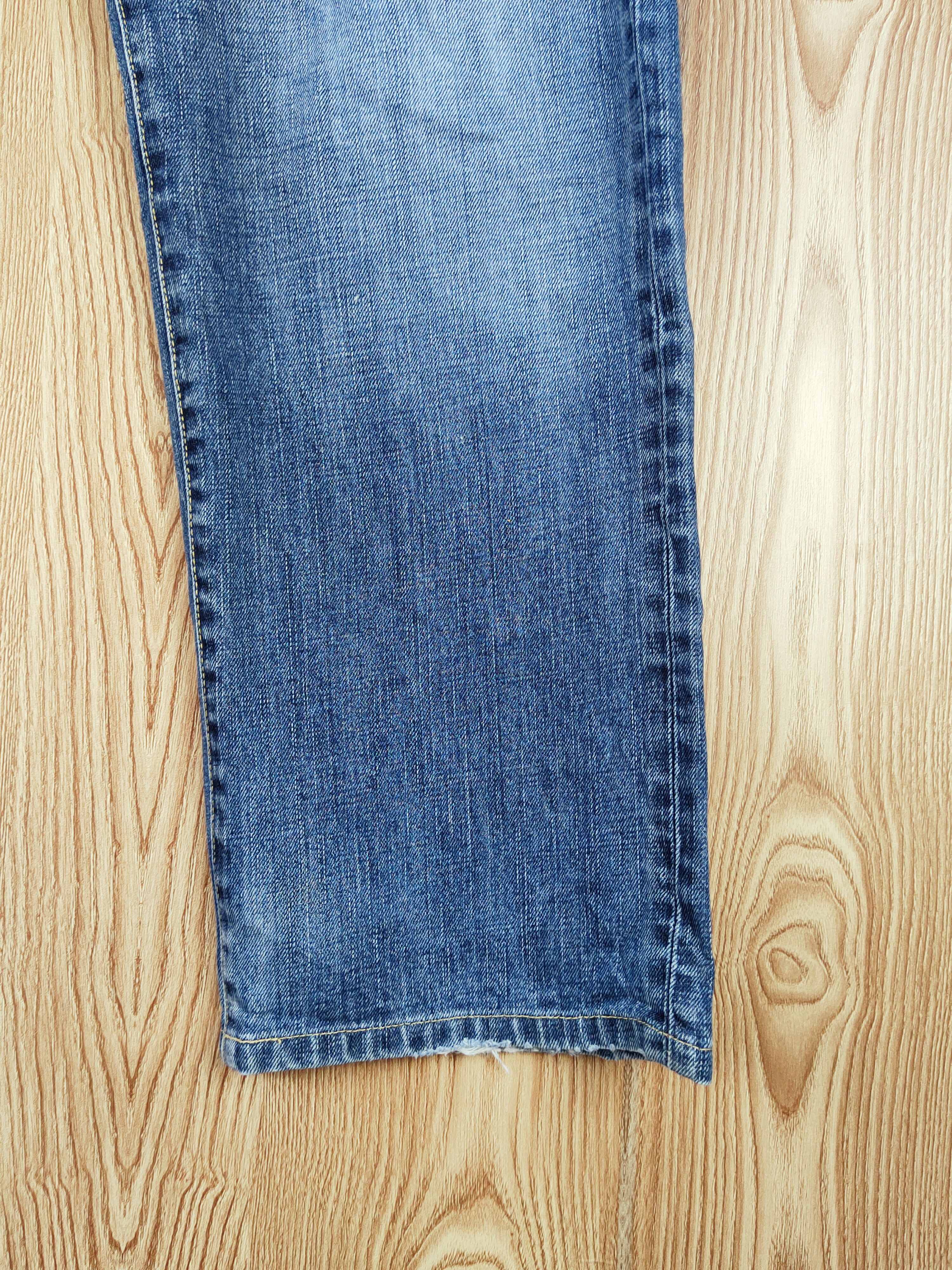 Japanese Brand Uniqlo Blue Distressed Ripped Jeans #S2688 Size US 32 / EU 48 - 6 Thumbnail