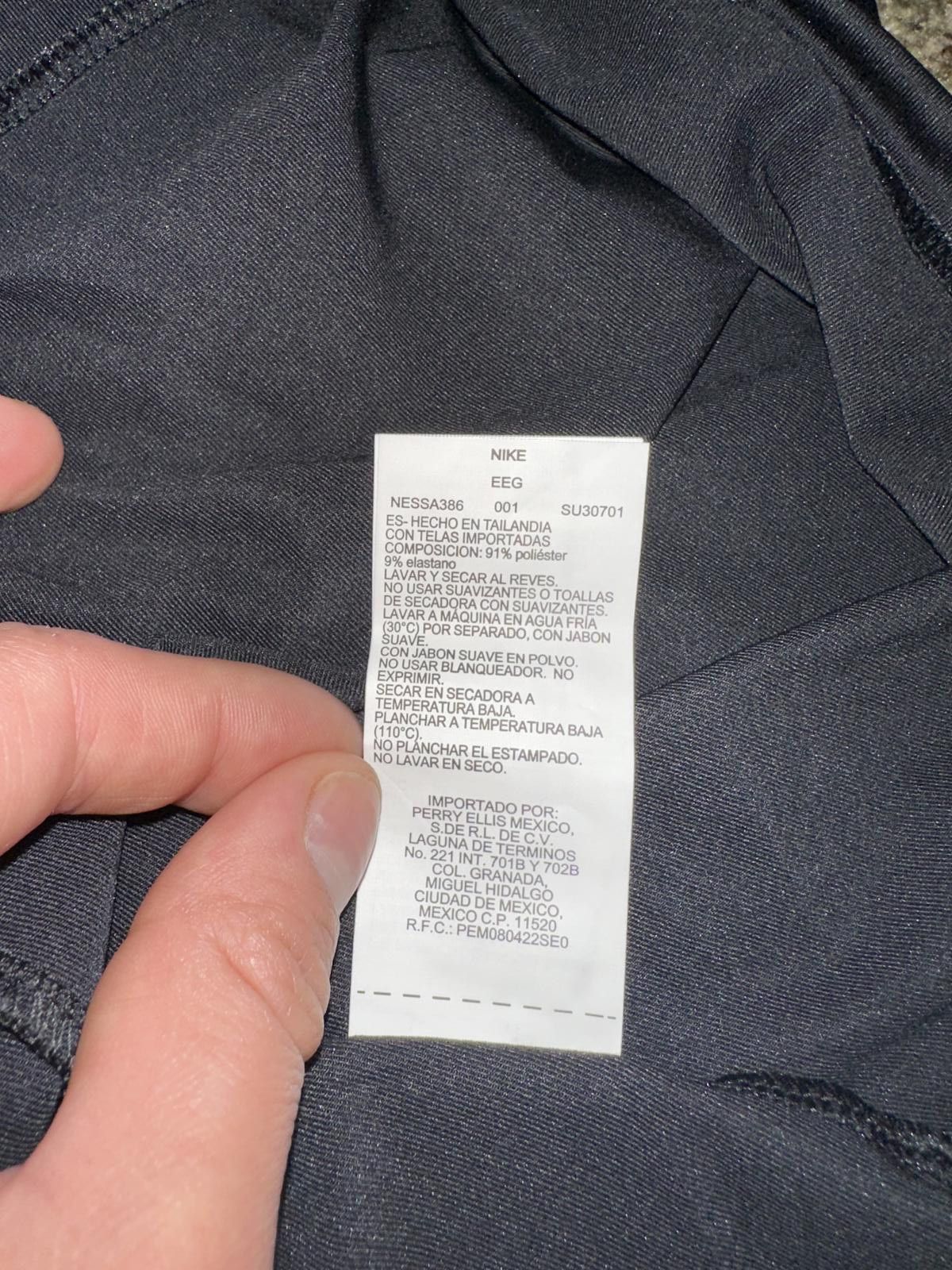 Nike Nike Essential Women's Long-Sleeve Hydroguard Swim Shirt Size XXL / US 16-18 / IT 52-54 - 7 Thumbnail
