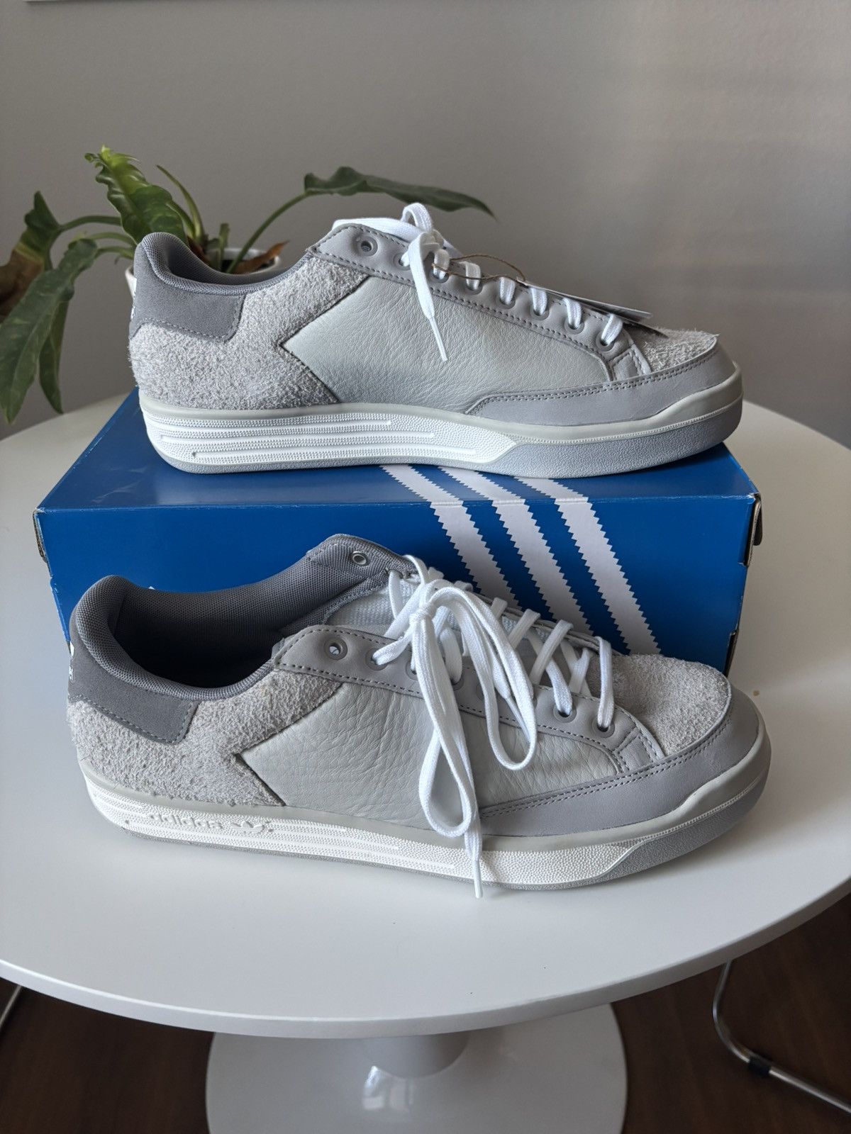 Adidas Rare Adidas Rod Laver Gray Size US 12 / EU 45 - 4 Thumbnail