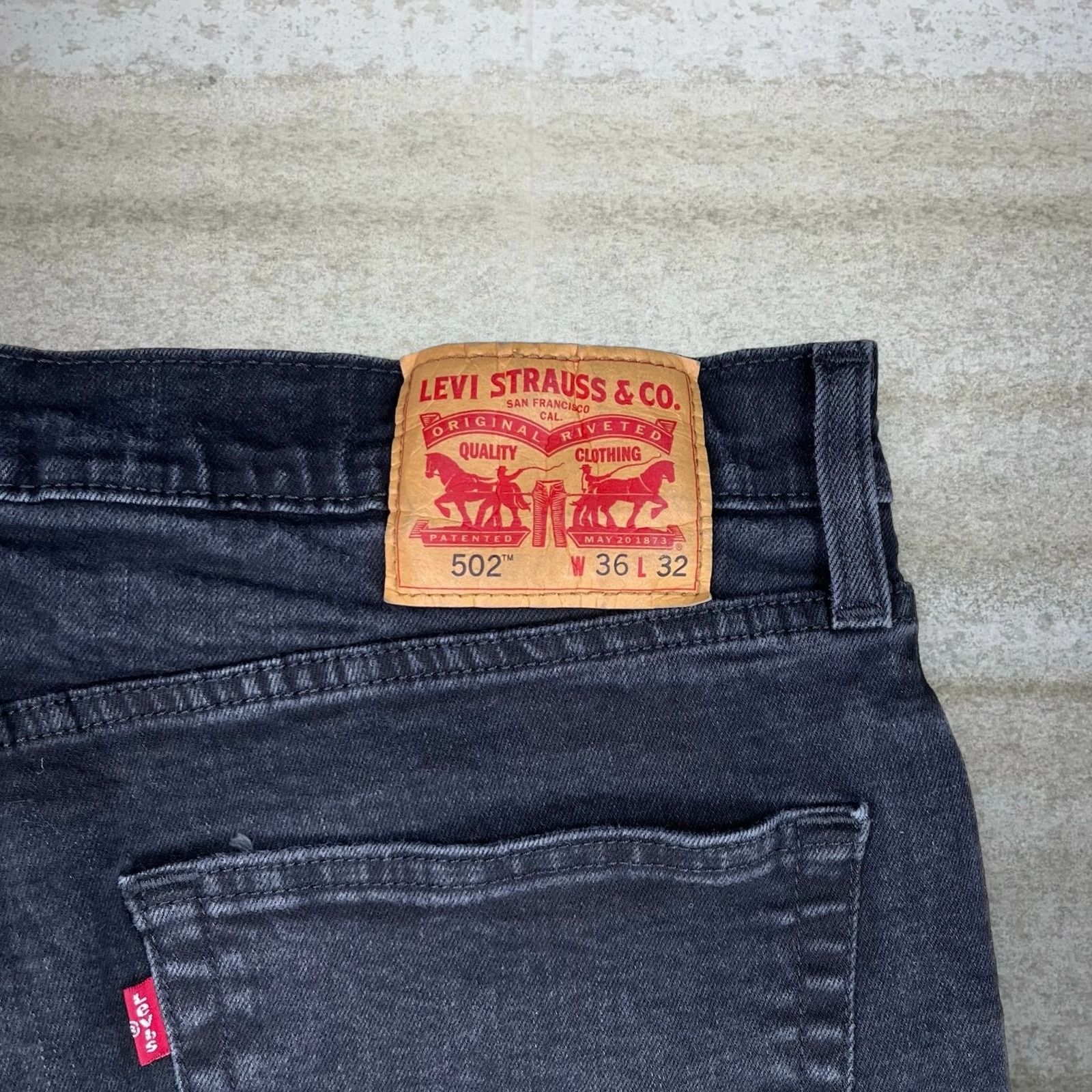 Levi's Vintage Y2K Levis Jeans 502 36x32 Regular Taper Black Wash Size US 36 / EU 52 - 4 Thumbnail