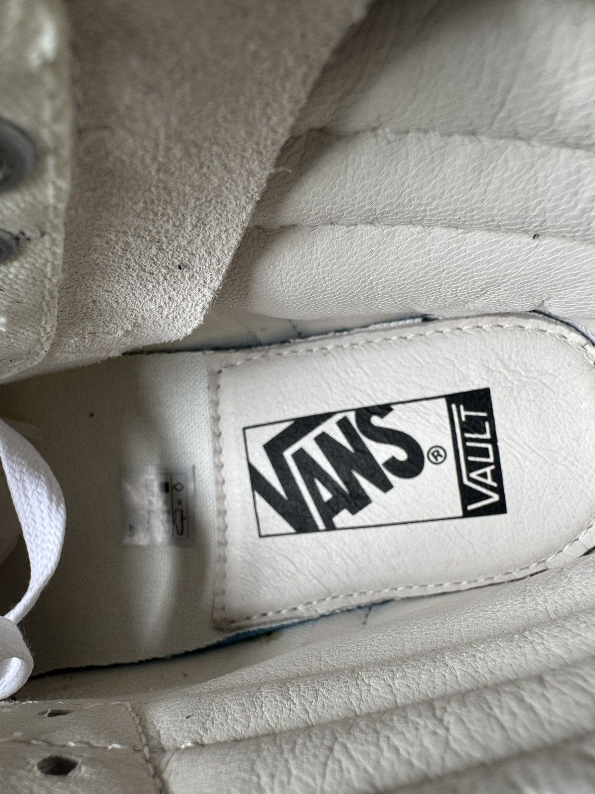 Vans Men’s 4.5 SK8-Hi Cap LX Deconstructed Marshmallow Mastermind Size US 5 / EU 37 - 8 Thumbnail