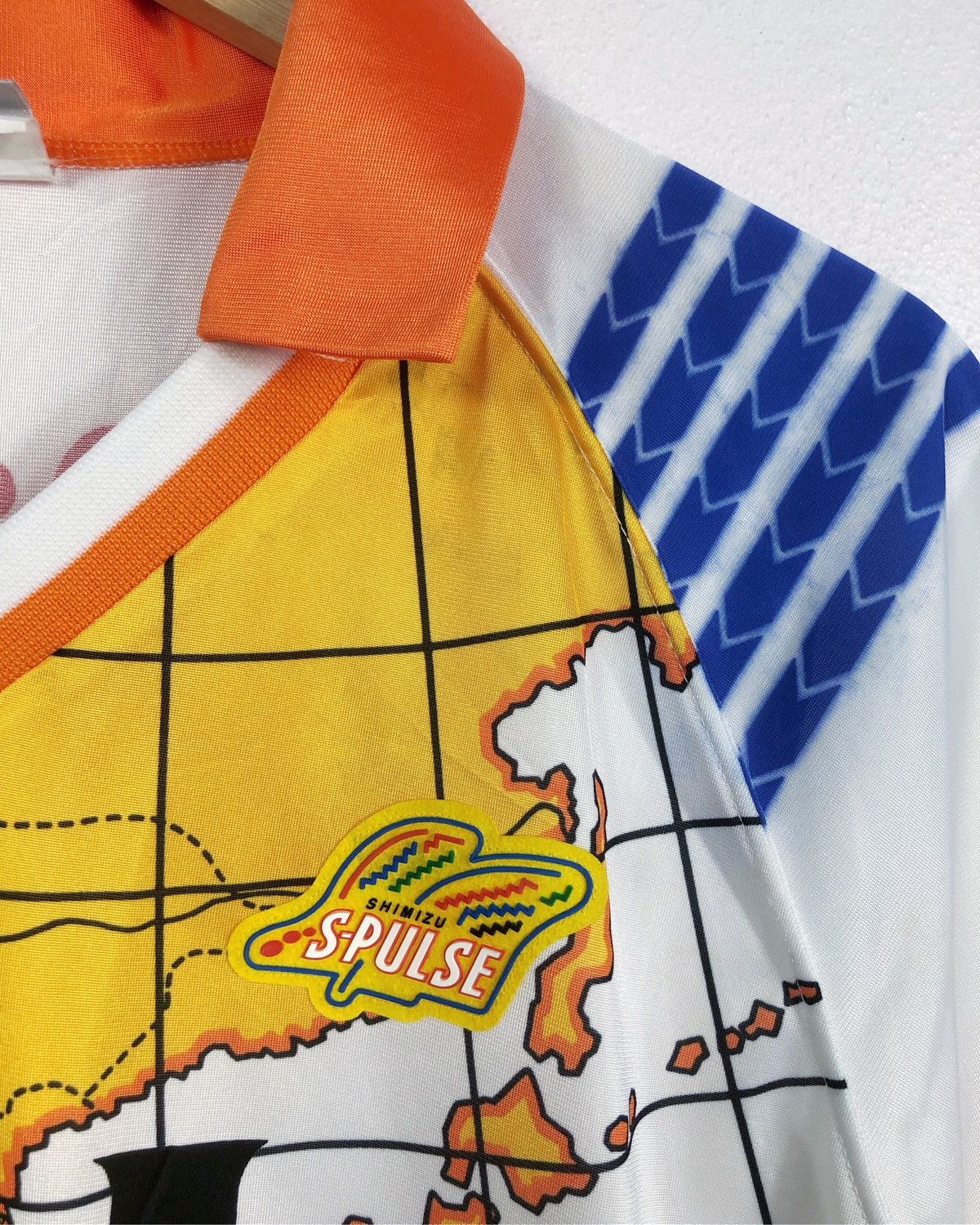 Puma × Vintage Vintage Puma X Shimizu S-Pulse 95/96 Signed Football Jersey Size US M / EU 48-50 / 2 - 4 Thumbnail