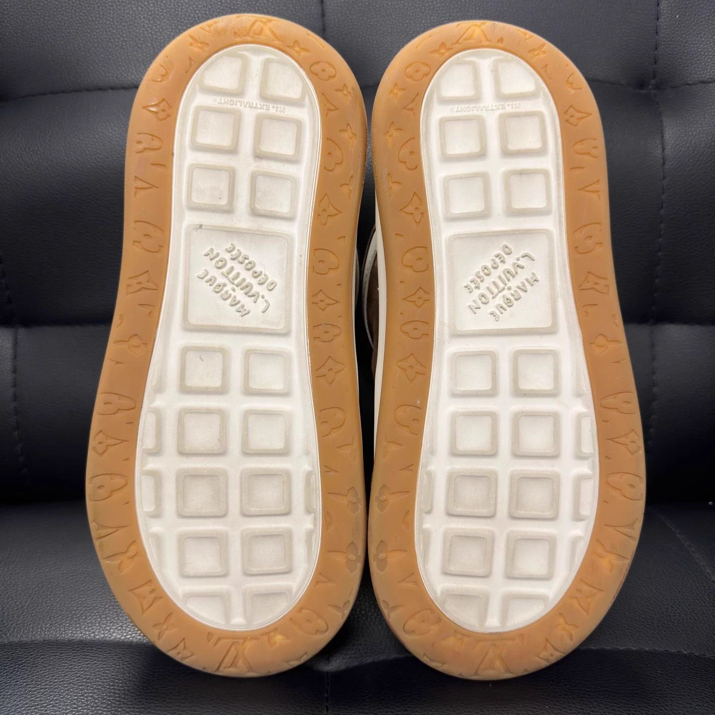 Louis Vuitton LV Louis Vuitton 25 NewSuede Low-Top Sneakers Brown 40.5 Size US 7 / EU 40 - 6 Thumbnail