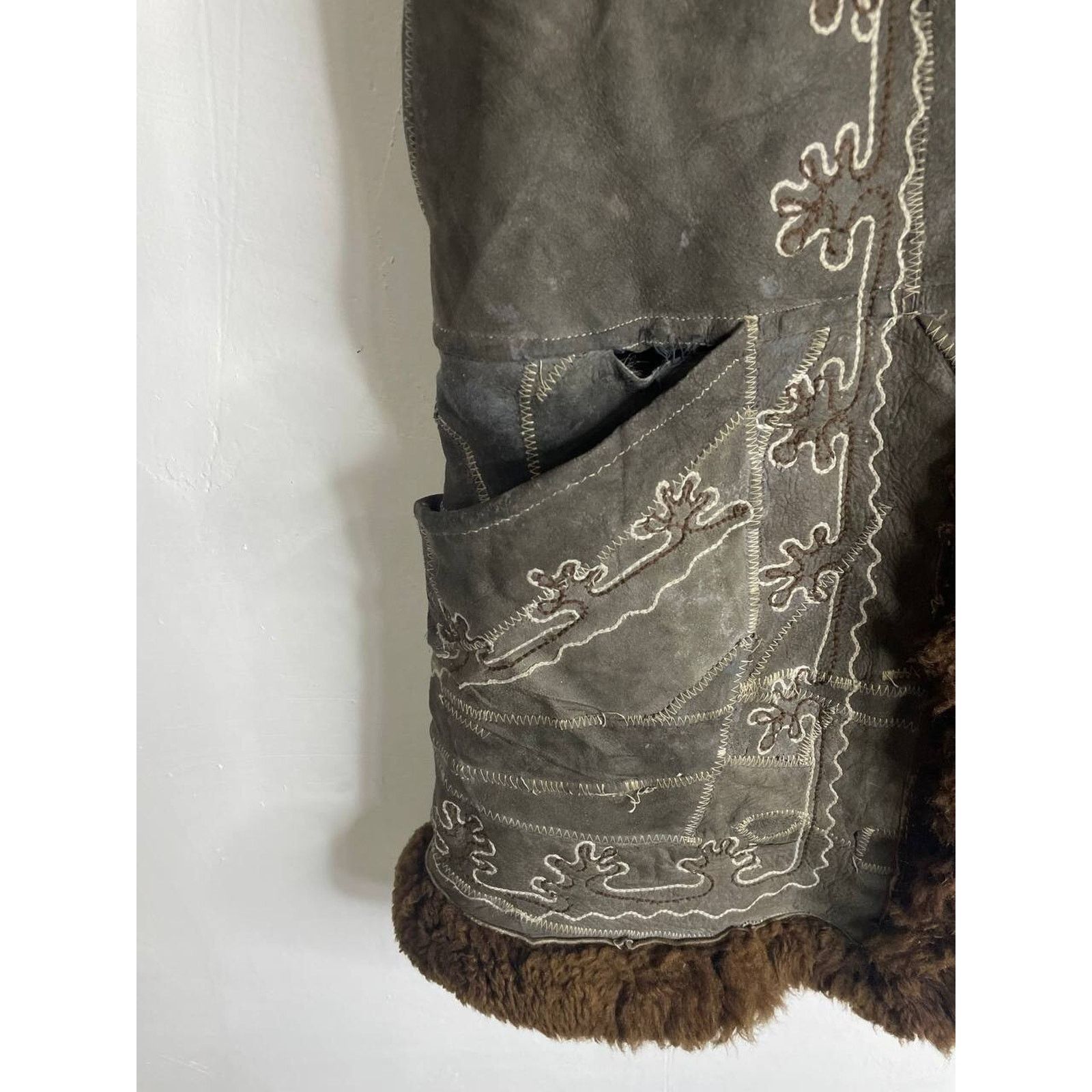 Japanese Brand × Vintage Vintage Shearling Patchwork Fur Vest Brown Suede Waistcoat Size M / US 6-8 / IT 42-44 - 6 Thumbnail