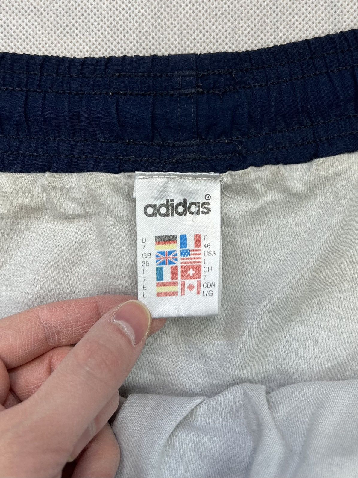 Adidas × Vintage Shorts Adidas Stripes Vintage 80’s 90’s Size US 34 / EU 50 - 2 Thumbnail