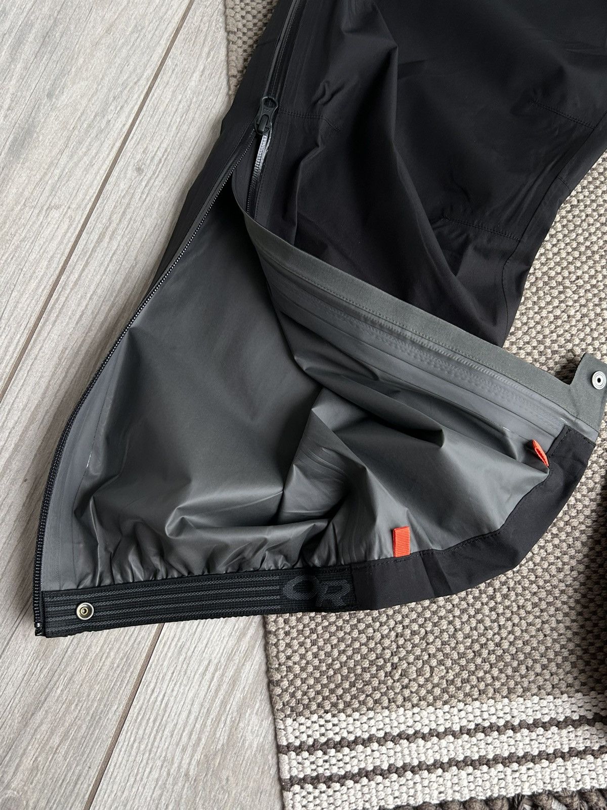 Goretex × Outdoor Research Outdoor Research Gore-tex Pants Gorpcore Hiking Techwear Size US 34 / EU 50 - 8 Thumbnail