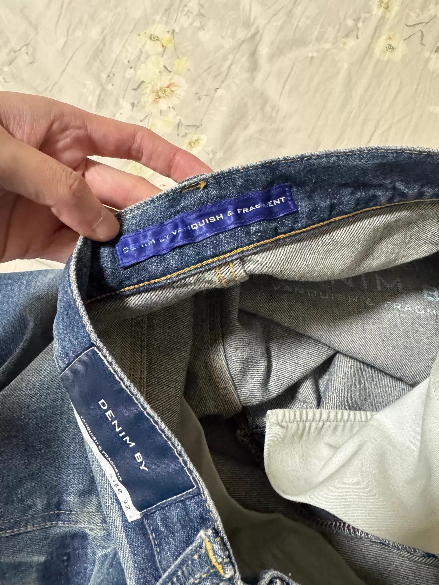 Vanquish Vanquish Tapered Blue Distressed Splatter Dye 32 Jean Size US 32 / EU 48 - 3 Thumbnail