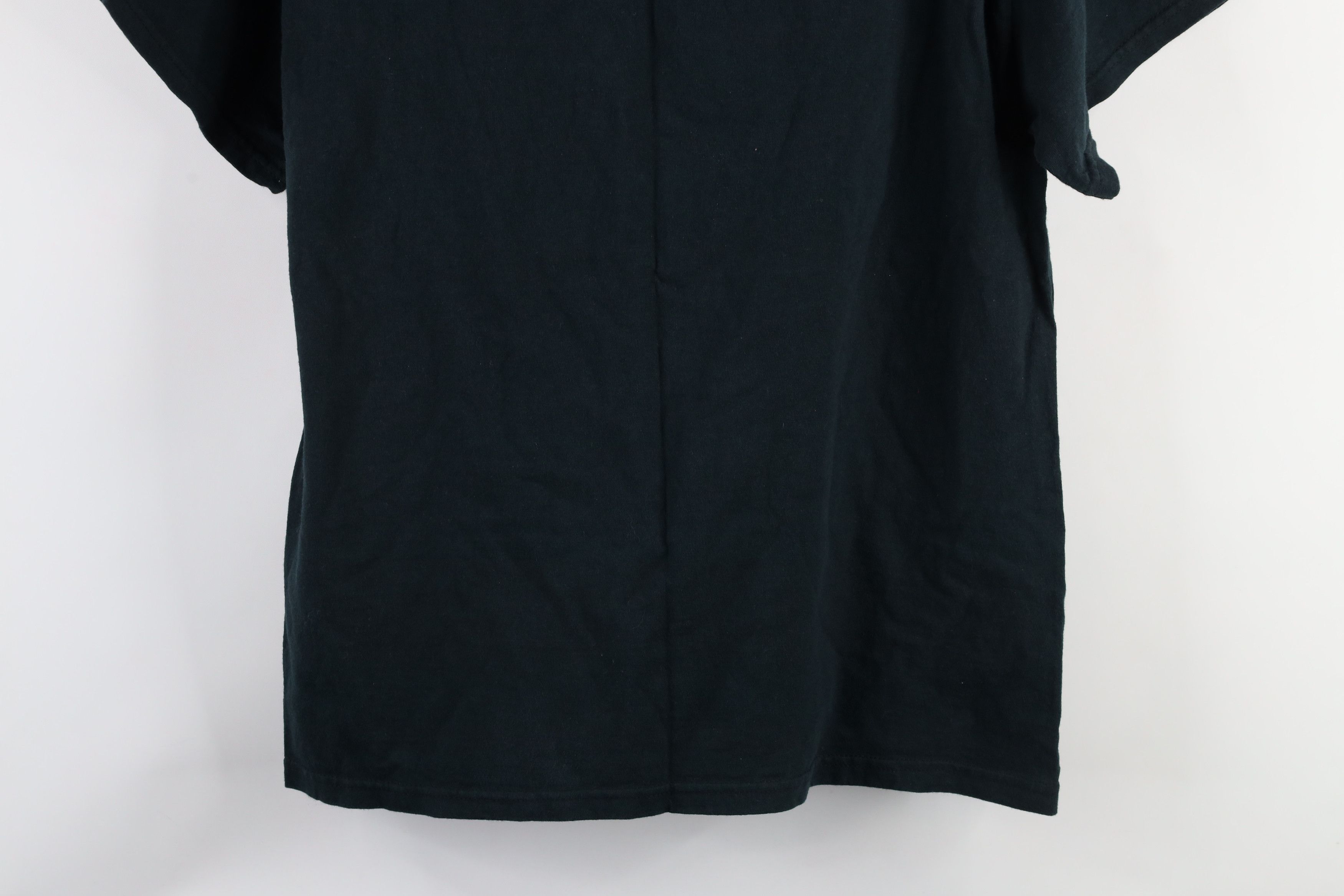 Vintage Vintage 90s Halloween Trick or Treat Scream T-Shirt Black Size US M / EU 48-50 / 2 - 11 Thumbnail