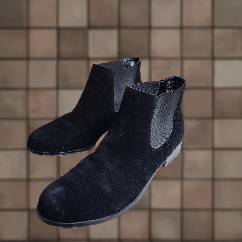 Lands' End Lands' End Black Suede Chelsea Booties |11B| Block Heel Boots Womens Chelsea Size US 11 / IT 41 - 1 Thumbnail