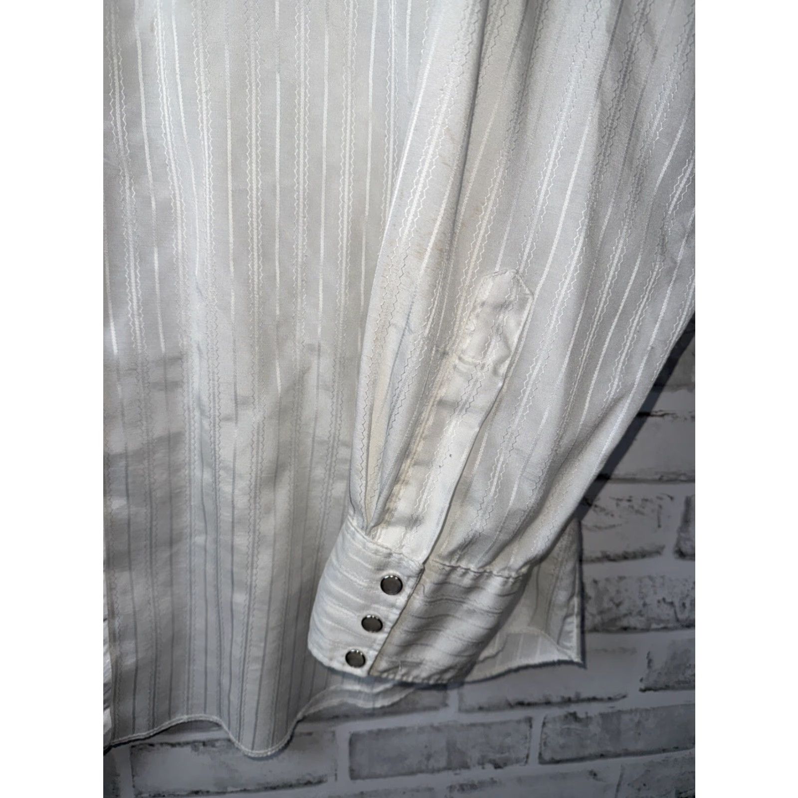 Vintage VINTAGE H Bar C Western Shirt Men White Striped Pearl Snap 18-35 Regular Cotton Blend Button-Up Shirt Mens White, 18, Western Theme, All Seasons Size US XXL / EU 58 / 5 - 5 Thumbnail