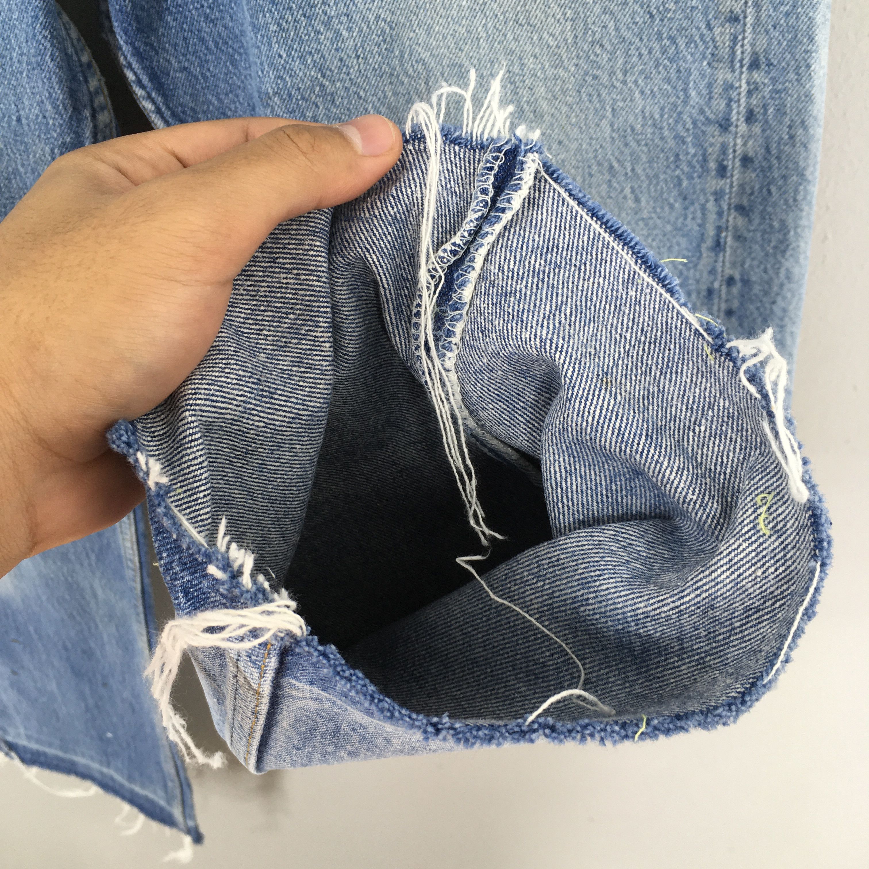 Levi's Size 30x28 Vintage 90s Levi's 501 Faded Blue Jeans S2018 Size US 30 / EU 46 - 5 Thumbnail