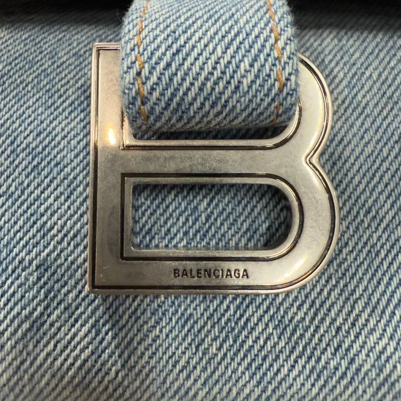Balenciaga Balenciaga Denim Downtown Underarm Bag-2505 Size ONE SIZE - 6 Thumbnail