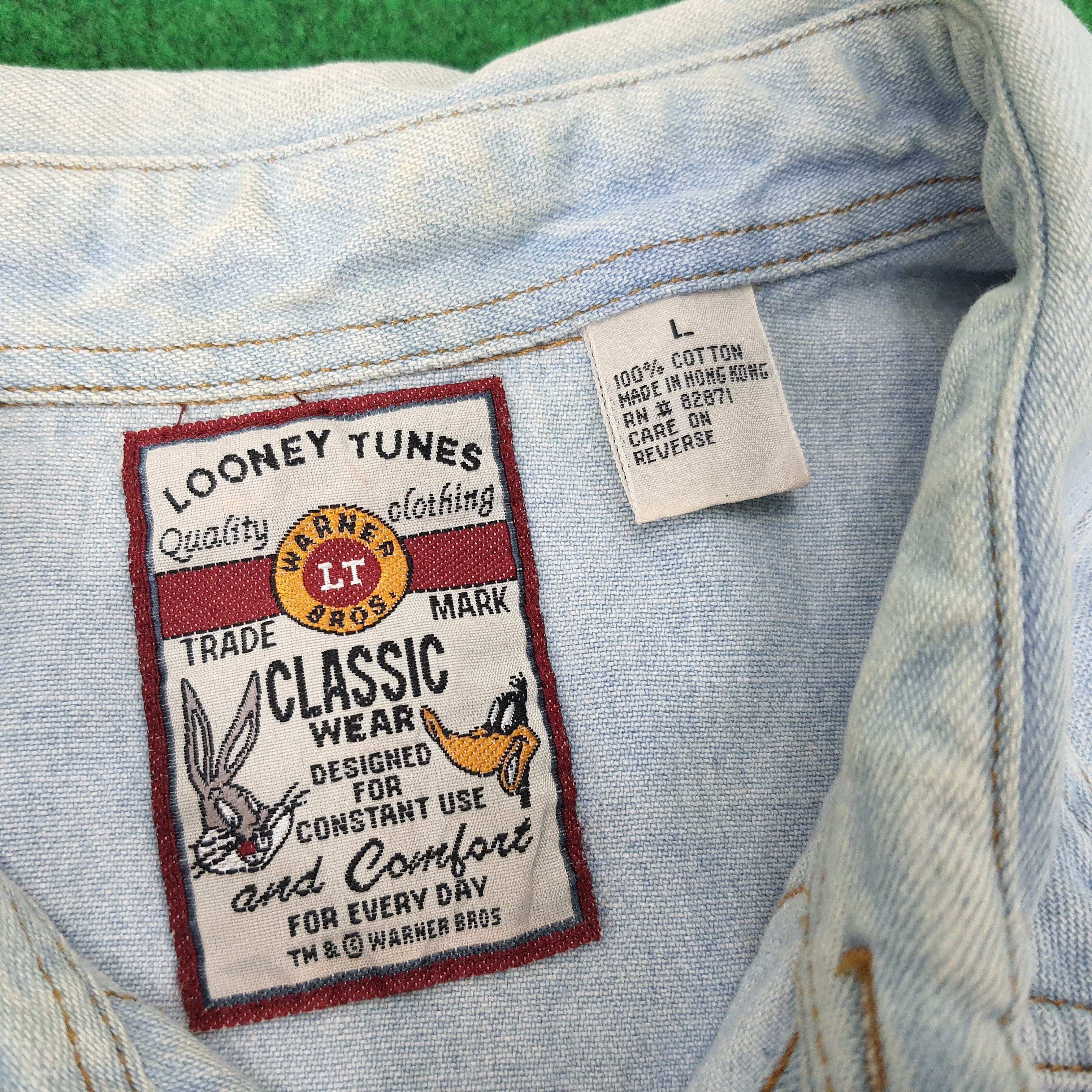 Vintage × Warner Bros Vintage Looney Tunes Classics Wild West Embroidery Shirt Size US L / EU 52-54 / 3 - 7 Thumbnail