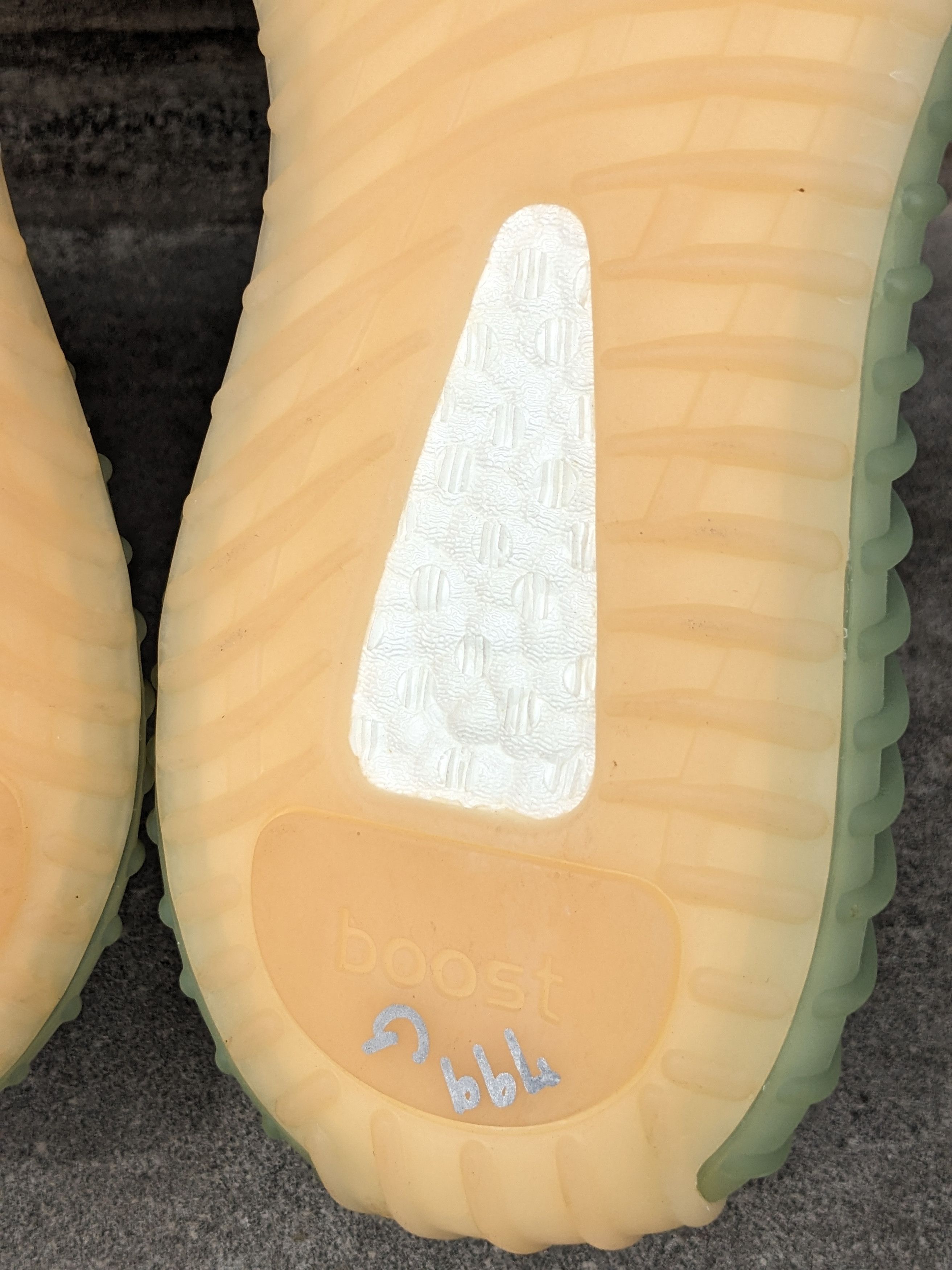 Adidas × Kanye West Adidas Yeezy Boost 350 V2 Desert Sage Size 10.5 Men’s FX9035 Size US 10.5 / EU 43-44 - 10 Thumbnail