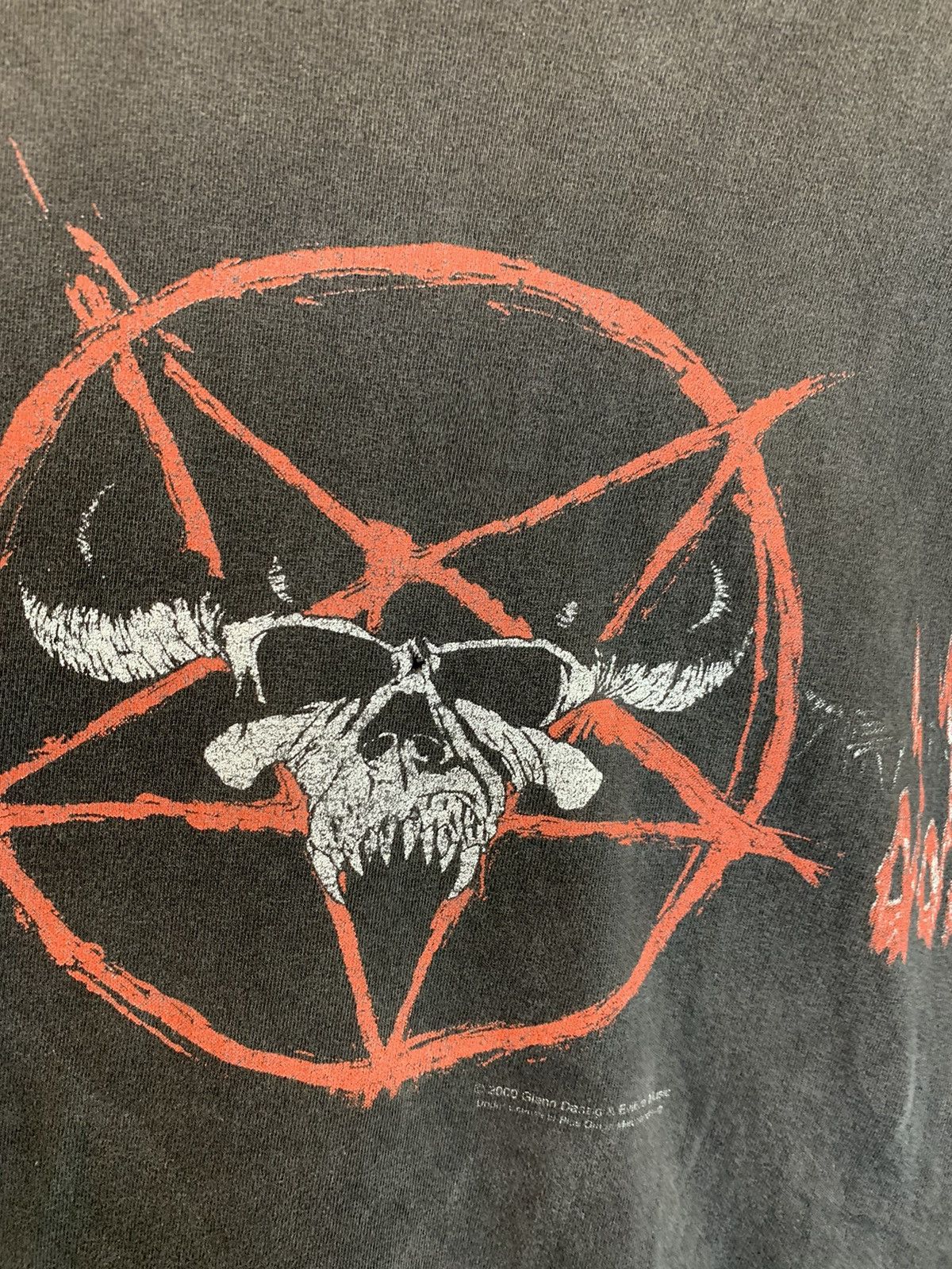Band Tees *RARE* Vintage Danzig Thrashed Faded Metal Art Band T-Shirt Size US L / EU 52-54 / 3 - 2 Thumbnail