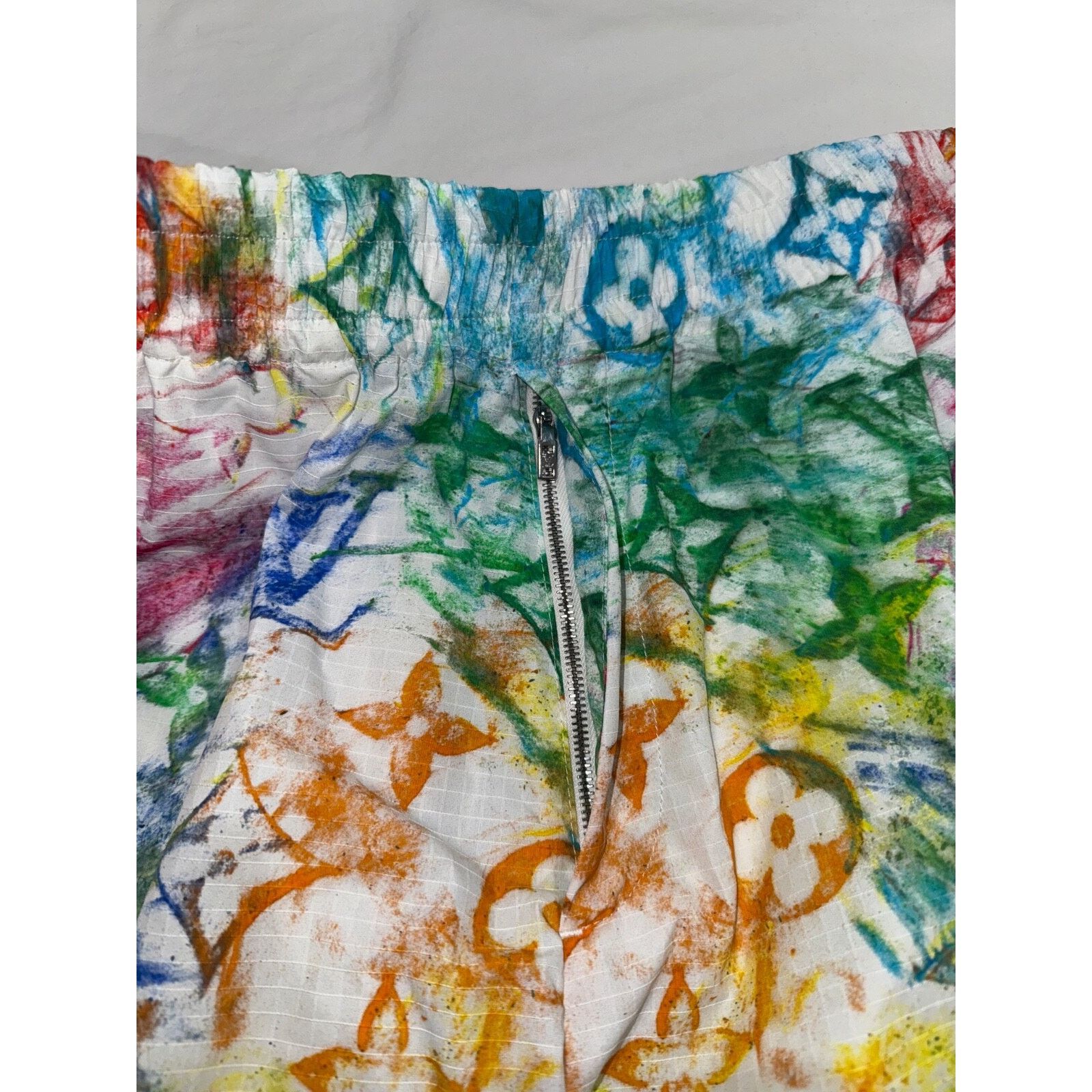 Louis Vuitton Louis Vuitton LV Pastel Monogram Logo Multicolor Watercolor Size US 26 / EU 42 - 5 Thumbnail