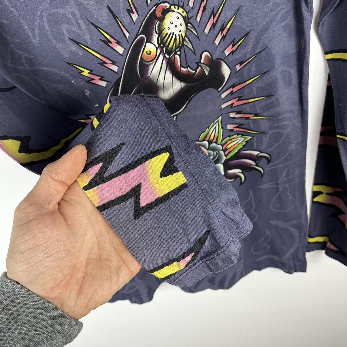 Ed Hardy Vintage Ed Hardy rare AOP panther longsleeve 90’s Size L / US 10 / IT 46 - 8 Thumbnail