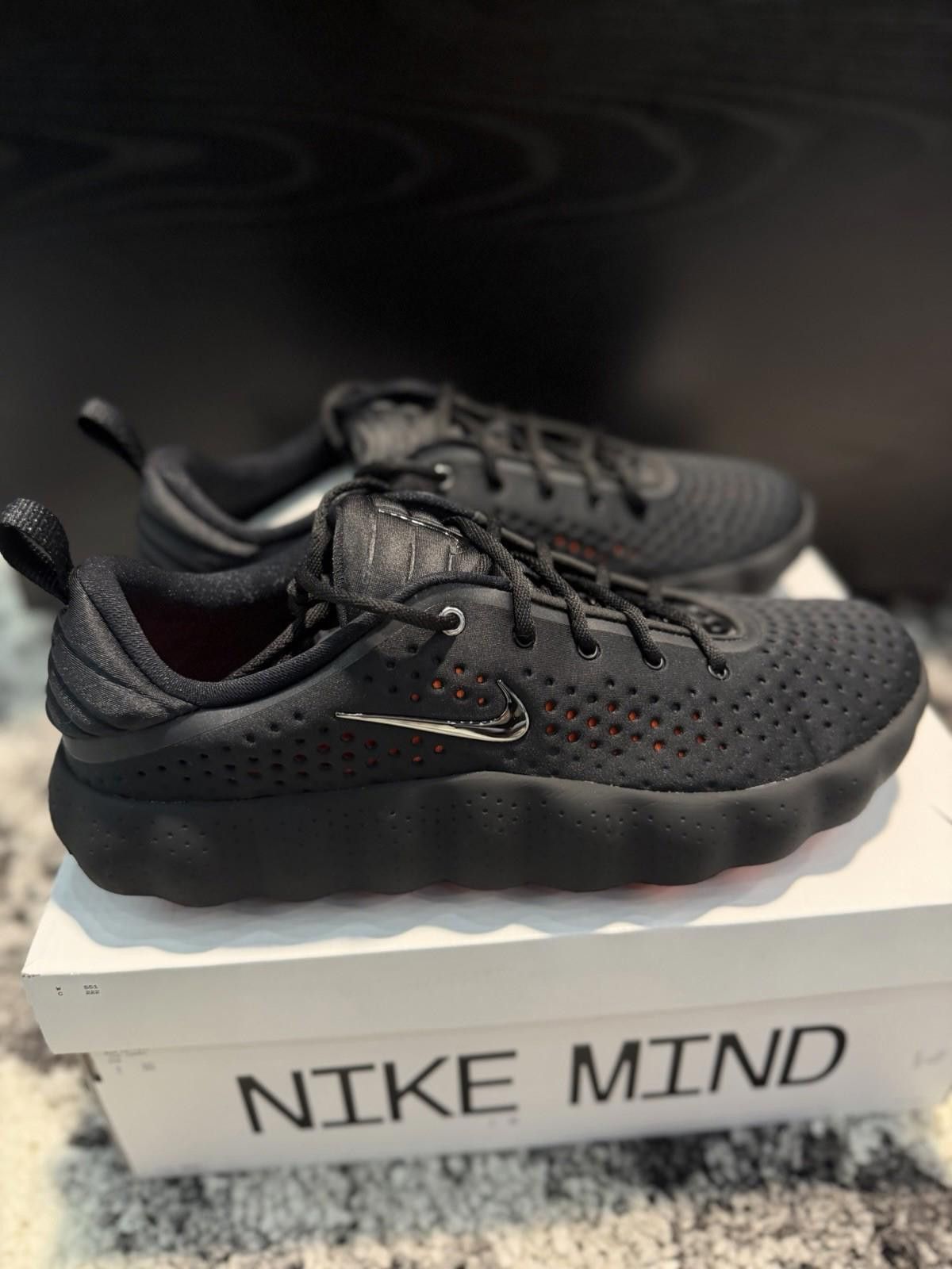 Nike Size 12.5M - Nike Mind 002 Black Hyper Crimson HQ4308-001 Size US 12.5 / EU 45-46 - 3 Thumbnail