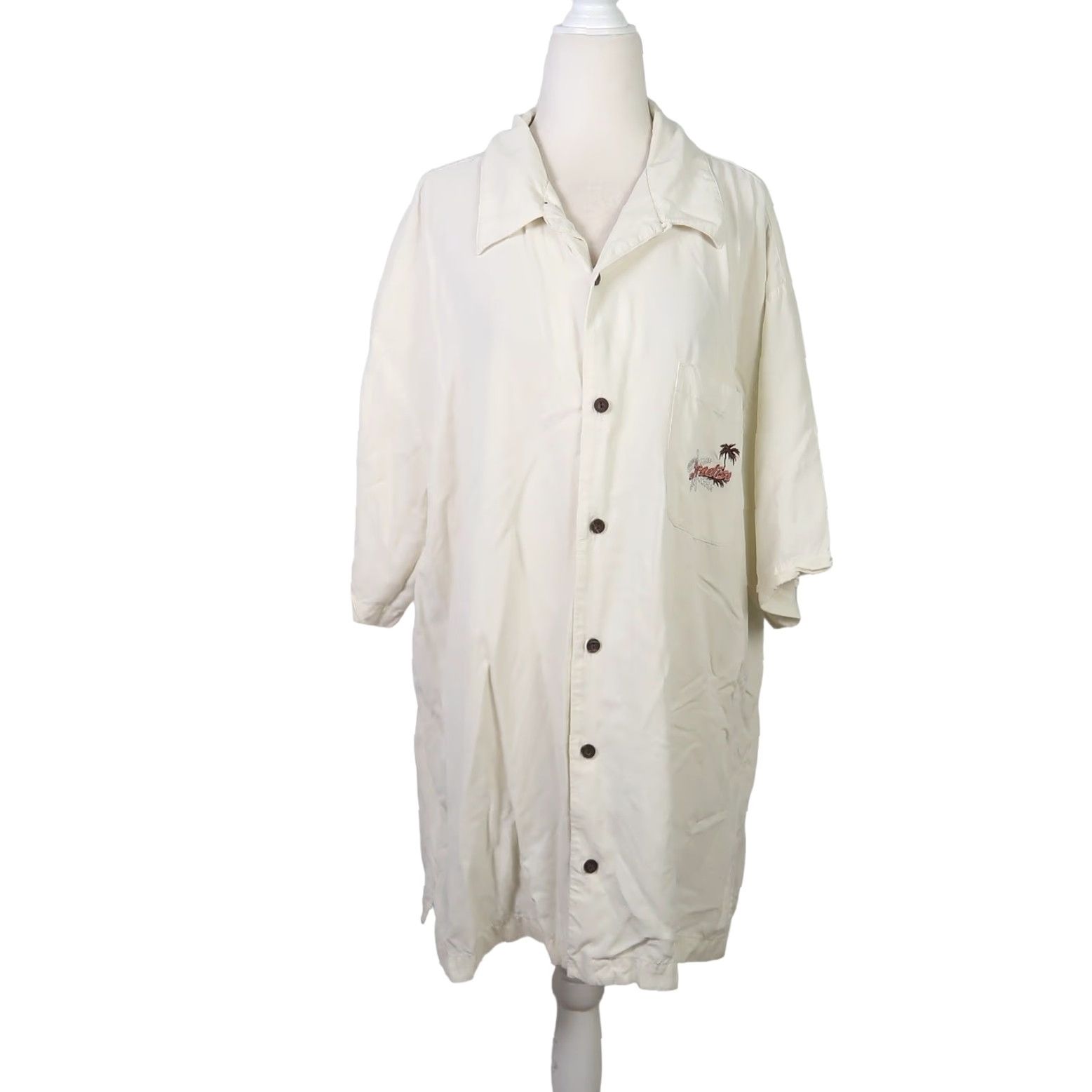 Vintage VINTAGE Disneyland Resort Cream Rayon Mickey Mouse Embroidered Button-Down Shirt Mens XL Size US XL / EU 56 / 4 - 2 Thumbnail