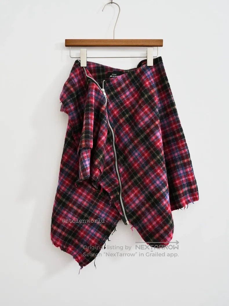 Comme des Garcons Comme Des Garcons size F Asymmetrical zipper plaid skirt Size 23" - 1 Thumbnail