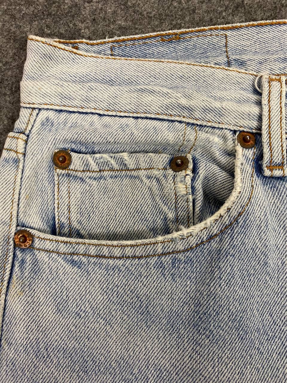 Levi's vintage 80s levis 501 lightwash denim nice design Size US 29 - 8 Thumbnail