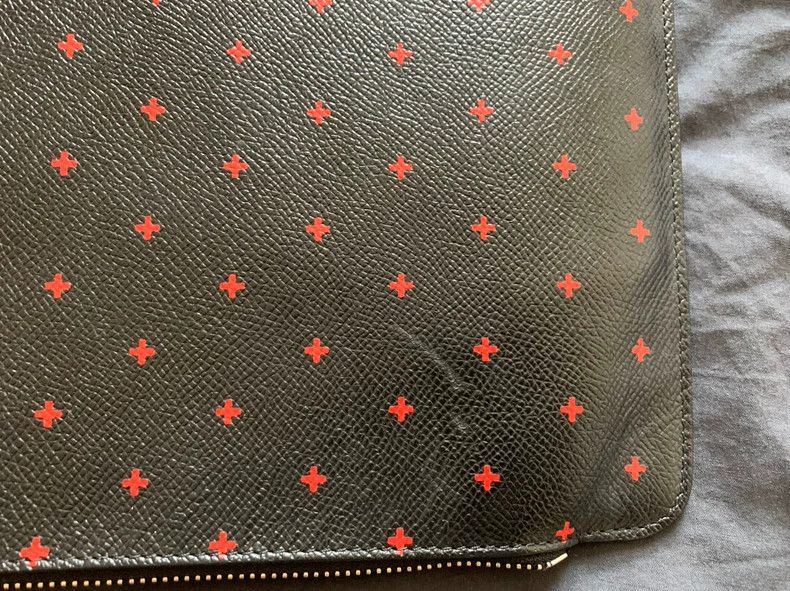 Other Givenchy Limited Edition Red Cross Cross Double-Sided Palm Size ONE SIZE - 6 Thumbnail