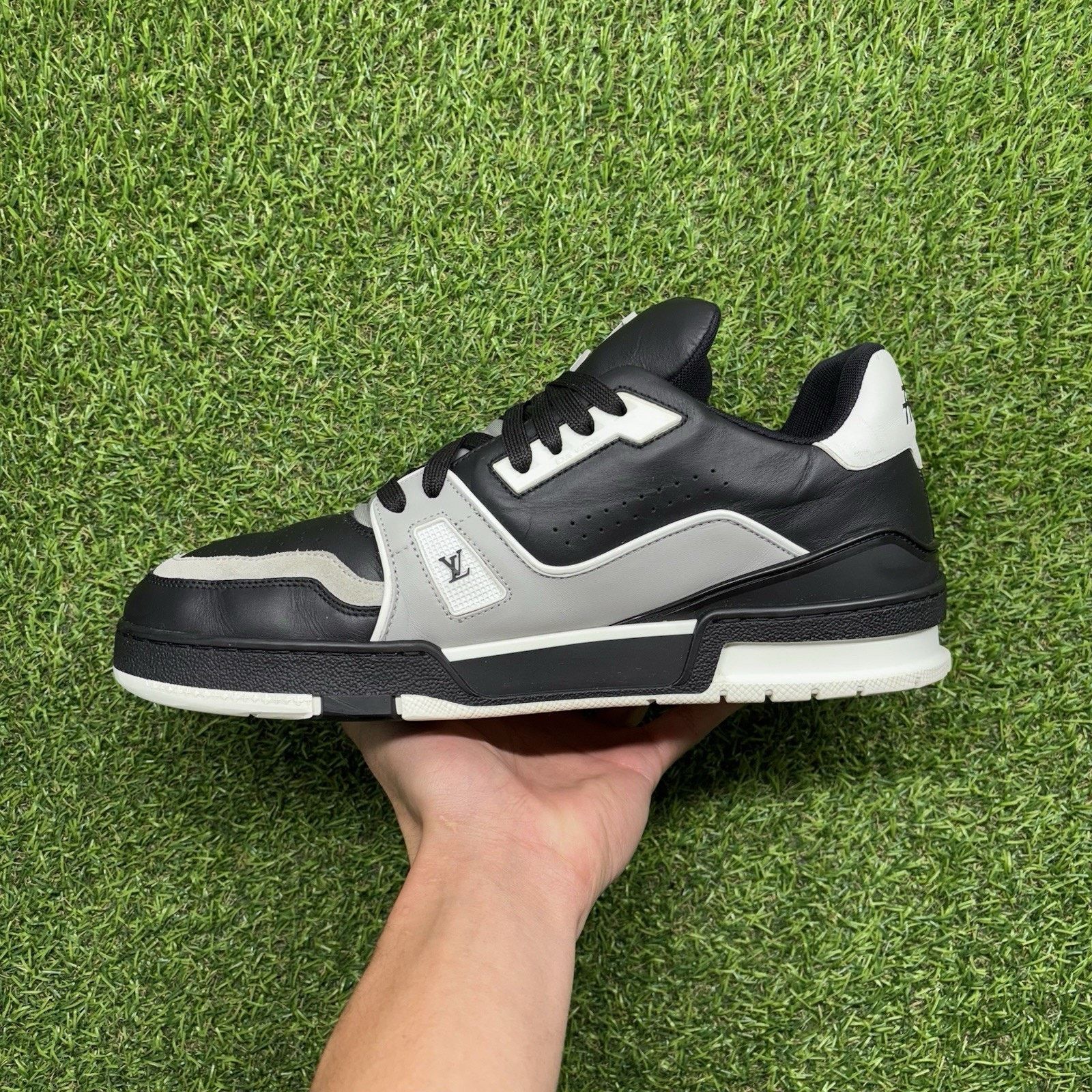 Louis Vuitton 9.5-10 US Louis Vuitton Trainer ' Black Grey White ' | GOOD! Size US 10 / EU 43 - 5 Thumbnail
