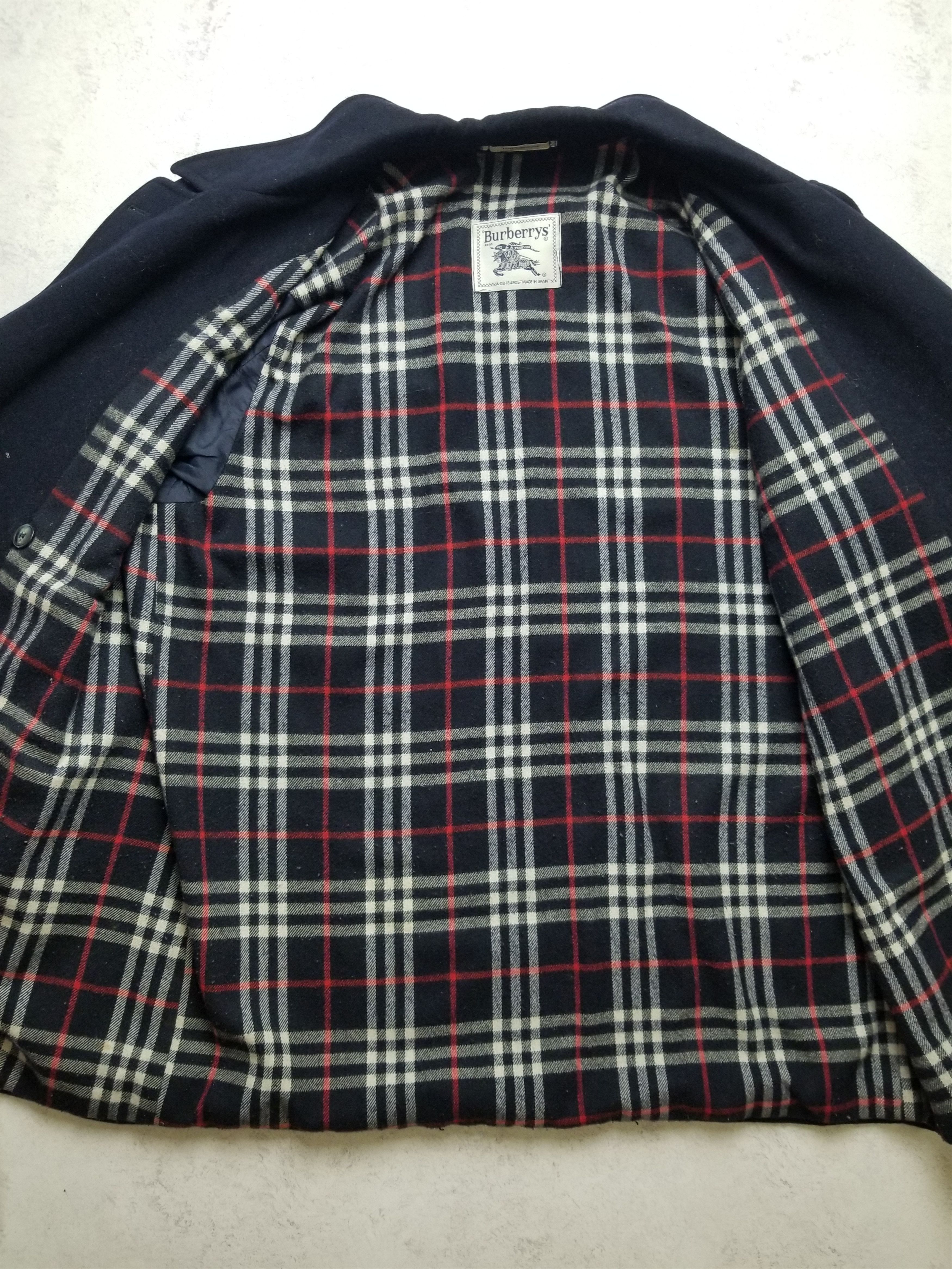 Burberry VTG Burberry Coat Jacket Wool Overcoat Size 34½ inch / 44 Size US S / EU 44-46 / 1 - 24 Thumbnail