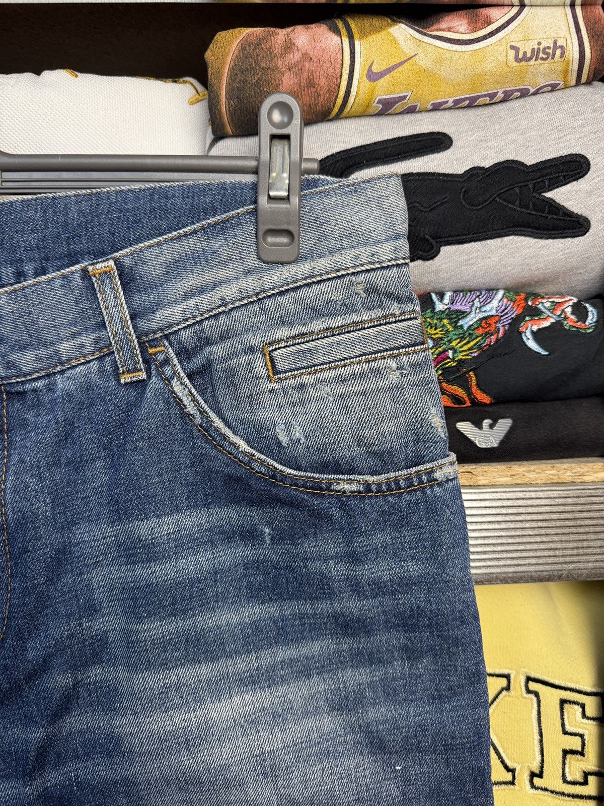 Dolce & Gabbana Dolce & Gabbana Vintage Metal Logo Denim Shorts Size US 36 / EU 52 - 4 Thumbnail