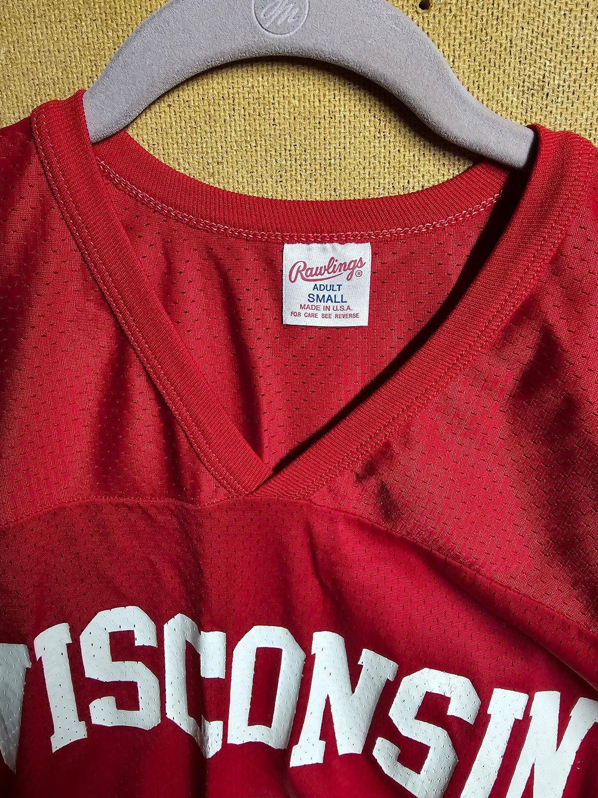 Designer VINTAGE WISCONSIN BADGERS JERSEY Rawlings SZ S MADE IN USA Size US S / EU 44-46 / 1 - 2 Thumbnail
