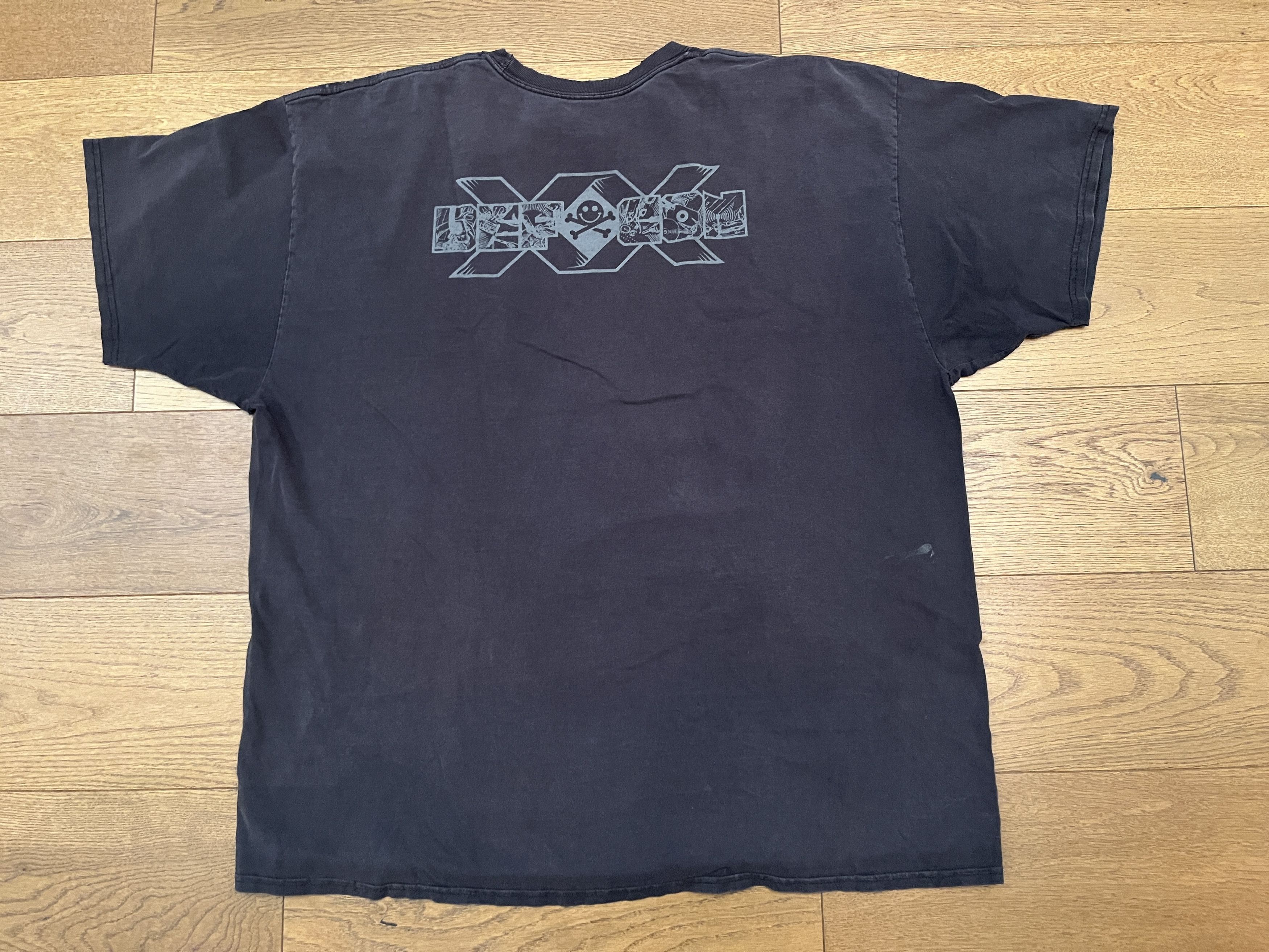 Vintage Y2K XXL Thrashed Skull Lightning Bolt Star Print Shirt 2XL Size US XXL / EU 58 / 5 - 6 Thumbnail