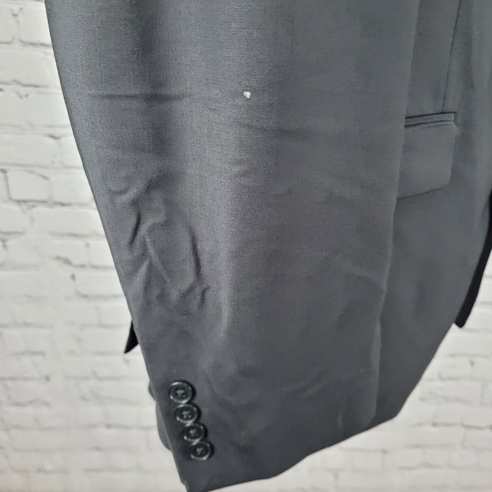 Calvin Klein Calvin Klein Blazer Shirt Black Wool Stretch 2 Button Vented Notch 44R Mens Regular Suit Coat, 2 Piece, Dry Clean Only, Solid, Wool, Spandex Size 44R - 5 Thumbnail