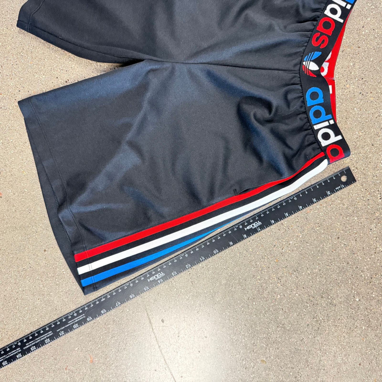 Adidas Adidas Primeblue Shorts XS Black RWB Stripes Parley Plastic Size US 28 / EU 44 - 12 Thumbnail