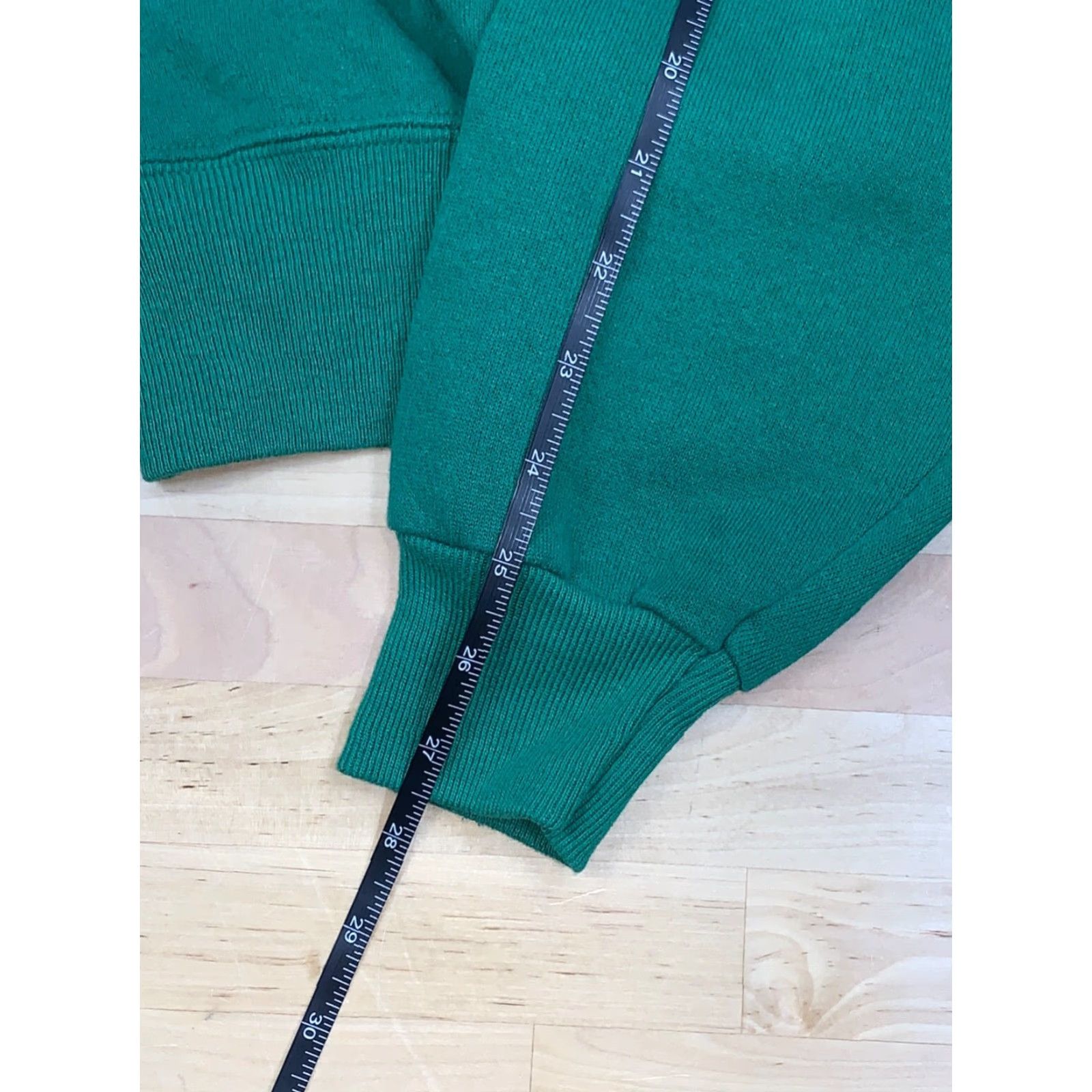 Vintage VINTAGE Ultra Sweats 80s Christmas Sweatshirt Green L It's A Wrap USA #4928 Size US L / EU 52-54 / 3 - 7 Thumbnail