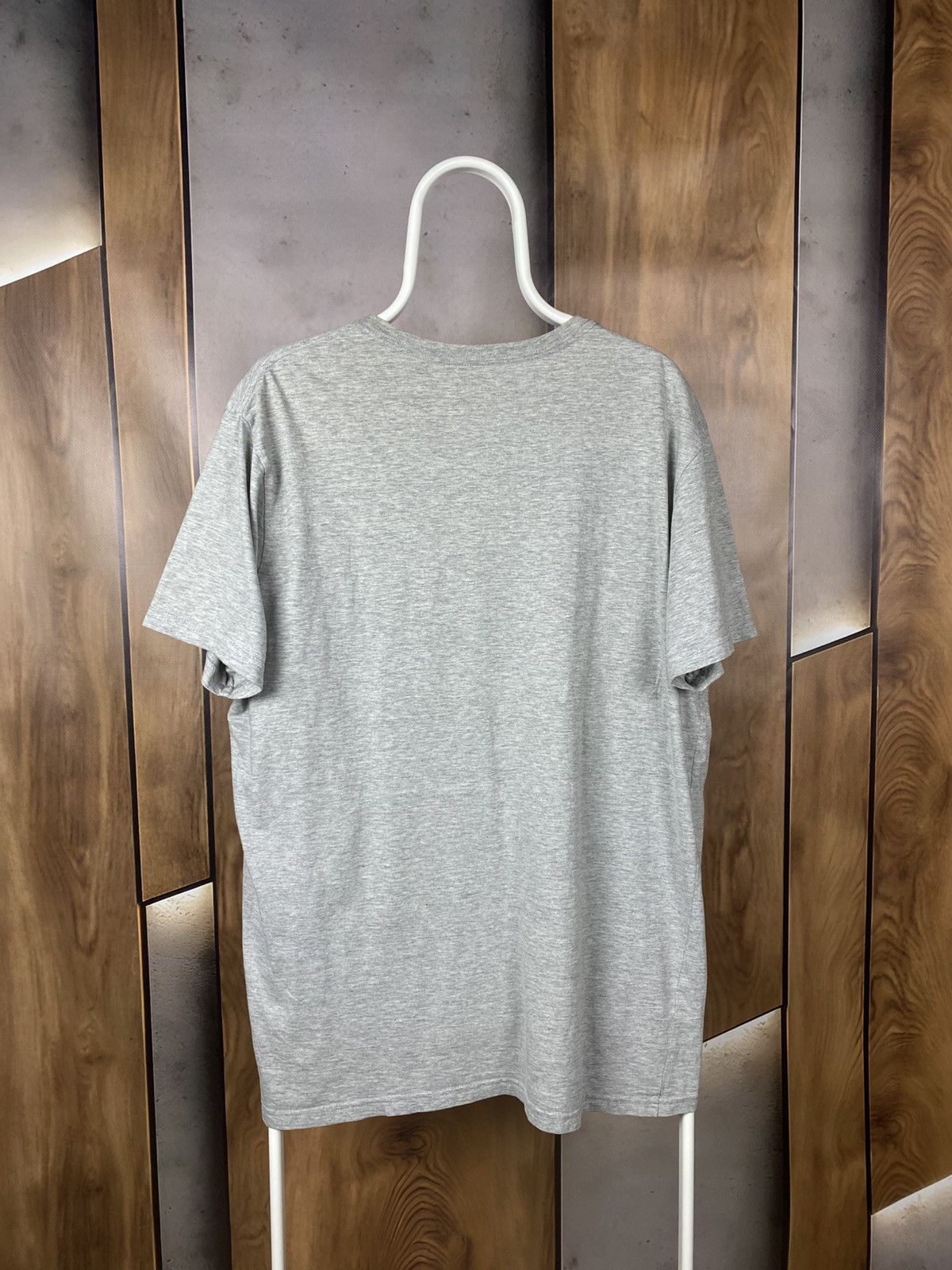 Oakley 🔘Vintage T-Shirt Slim Fit Oakley Big Central Logo Tee🔘 Size US XXL / EU 58 / 5 - 6 Thumbnail