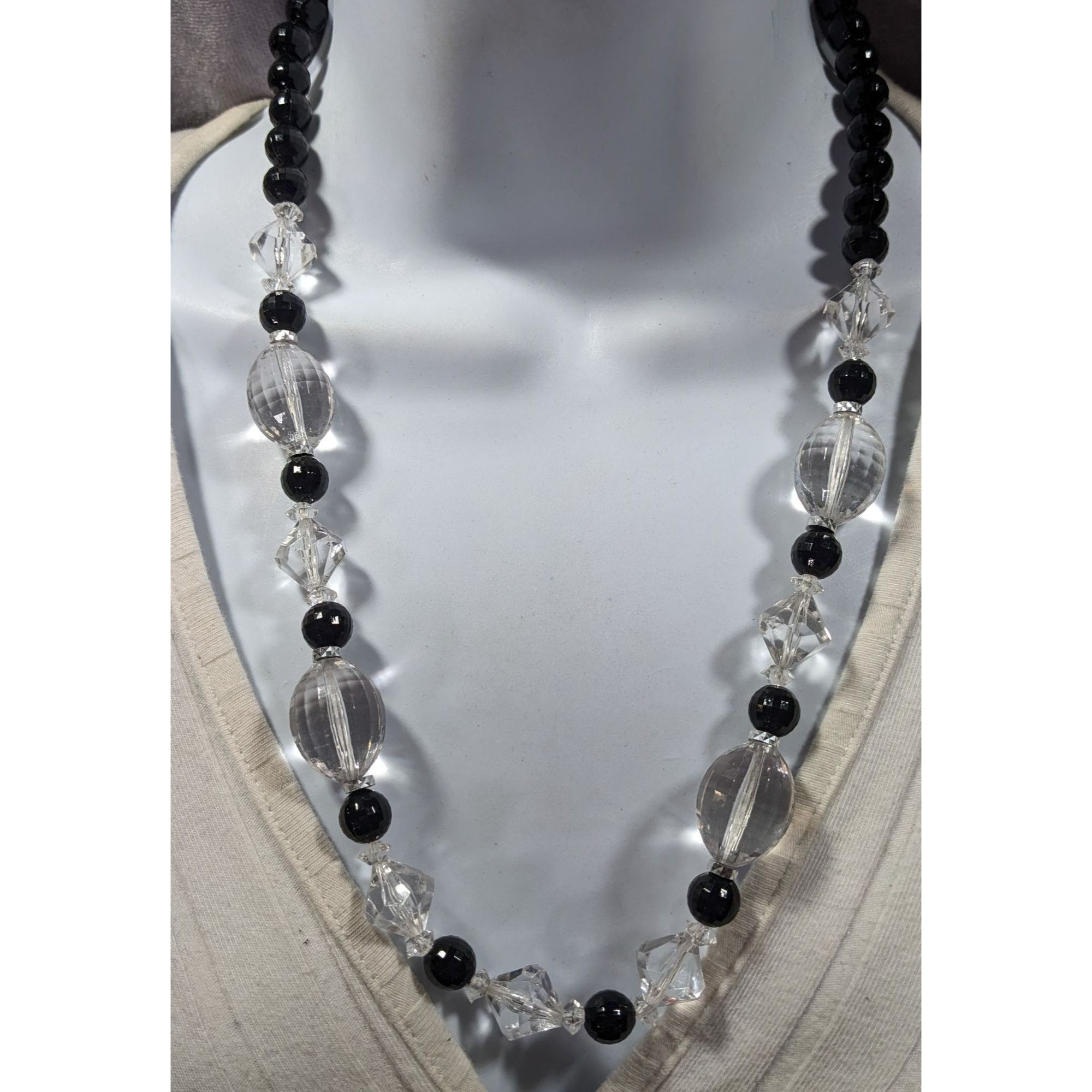 Other Retro Black And Clear Faceted Beaded Necklace Size ONE SIZE - 4 Thumbnail