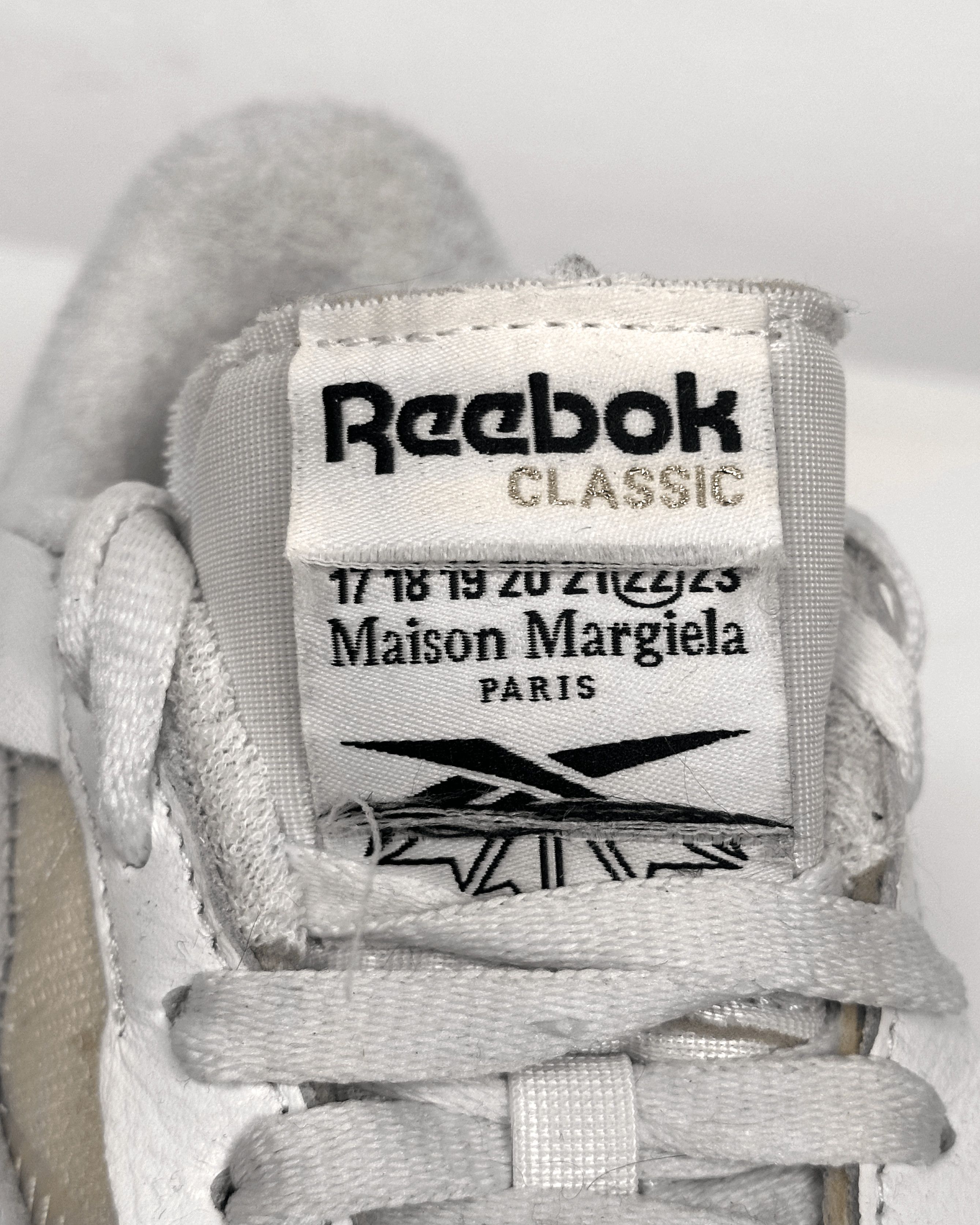 Maison Margiela × Reebok Maison Margiela X Reebok Project 0 CL Memory Of V2 Size US 8 / EU 41 - 8 Thumbnail