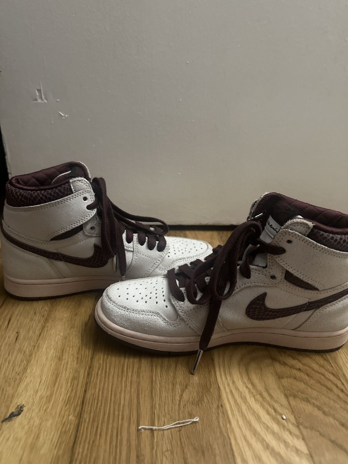 A Ma Maniere × Jordan Brand × Nike A Ma Maniére x Air Jordan 1 High Size US 7 / EU 40 - 6 Thumbnail