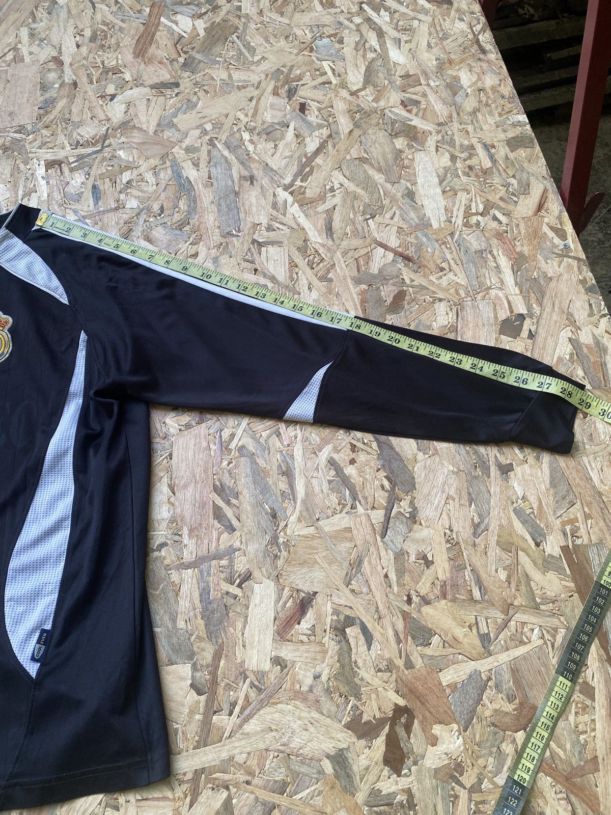 Vintage Vintage real madrid longsleeve jersey Size US M / EU 48-50 / 2 - 15 Thumbnail