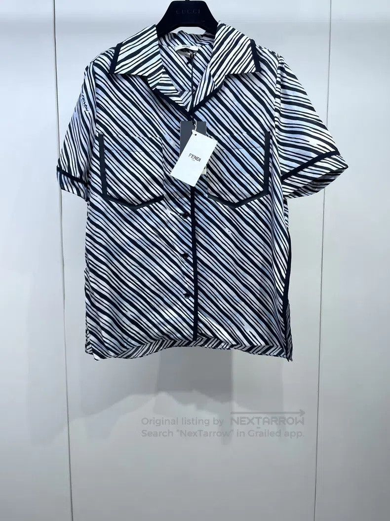 Fendi Fendi Striped Graffiti Short Sleeve Shirt Size XS / US 0-2 / IT 36-38 - 1 Thumbnail
