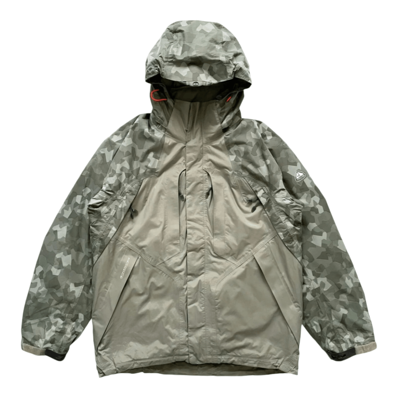 Nike ACG Nike acg camo jacket Size US L / EU 52-54 / 3 - 1 Thumbnail