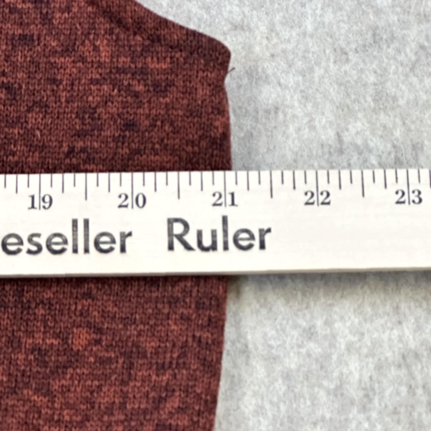 Vintage Goodfellow & Co Vest Mens M Burgundy Heather Fleece Full Zip Windbreaker Polyester Pockets Collared Unlined Solid Red 90s? (adjust) Size US M / EU 48-50 / 2 - 6 Thumbnail