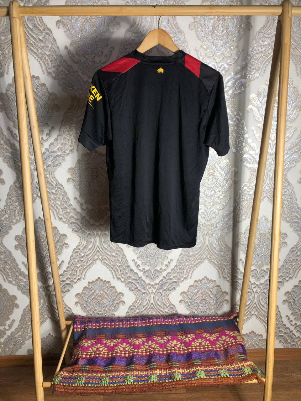 Puma VINTAGE PUMA FC MANCHESTER CITY ENGLAND SOCCER JERSEY RETRO Size US M / EU 48-50 / 2 - 10 Thumbnail