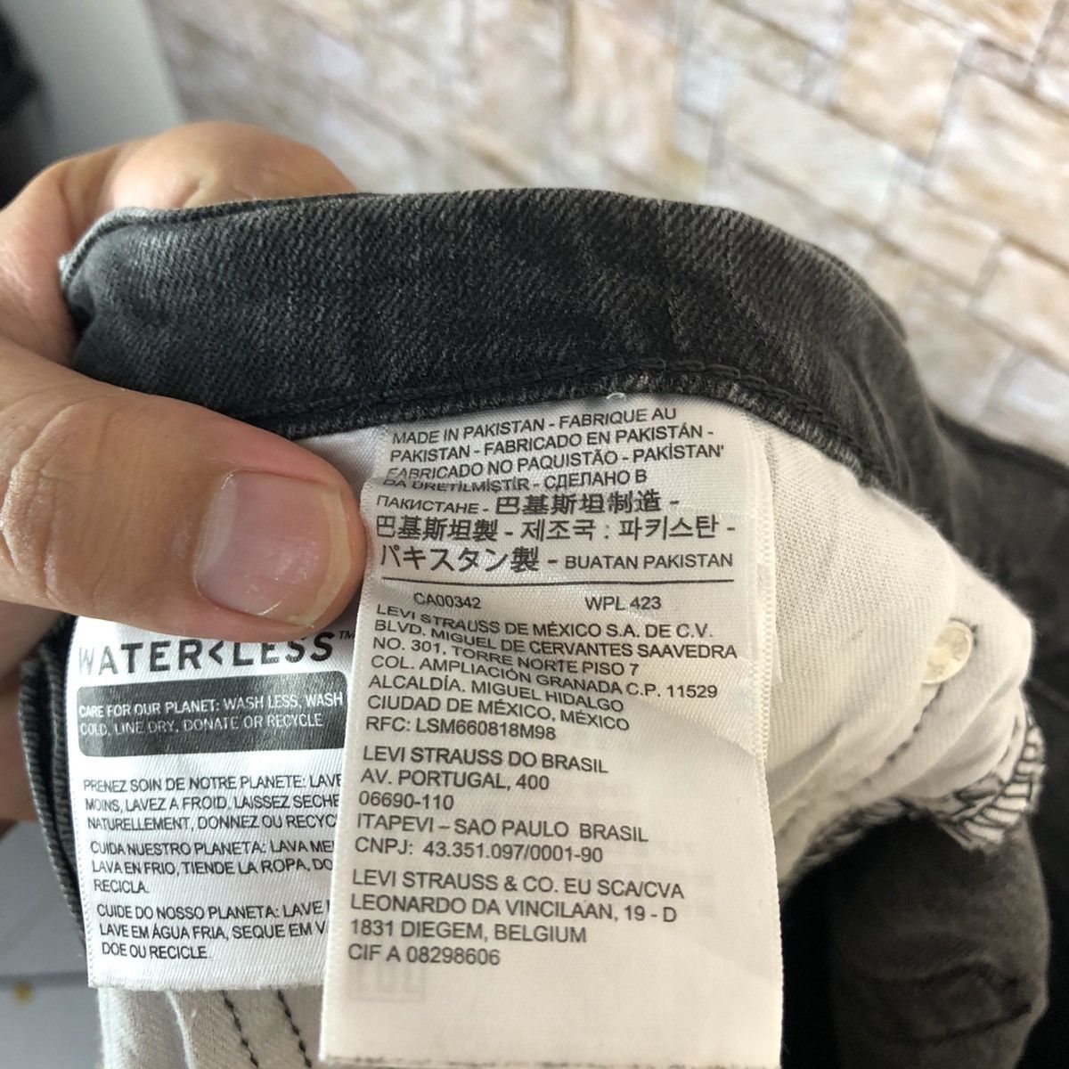 Levi's 541 Levis Black Denim jeans Pants #7567 Size US 33 - 22 Thumbnail