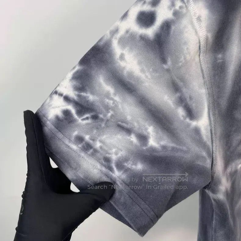 Louis Vuitton Louis Vuitton Black and white tie-dye doodle letter short Size US M / EU 48-50 / 2 - 4 Thumbnail
