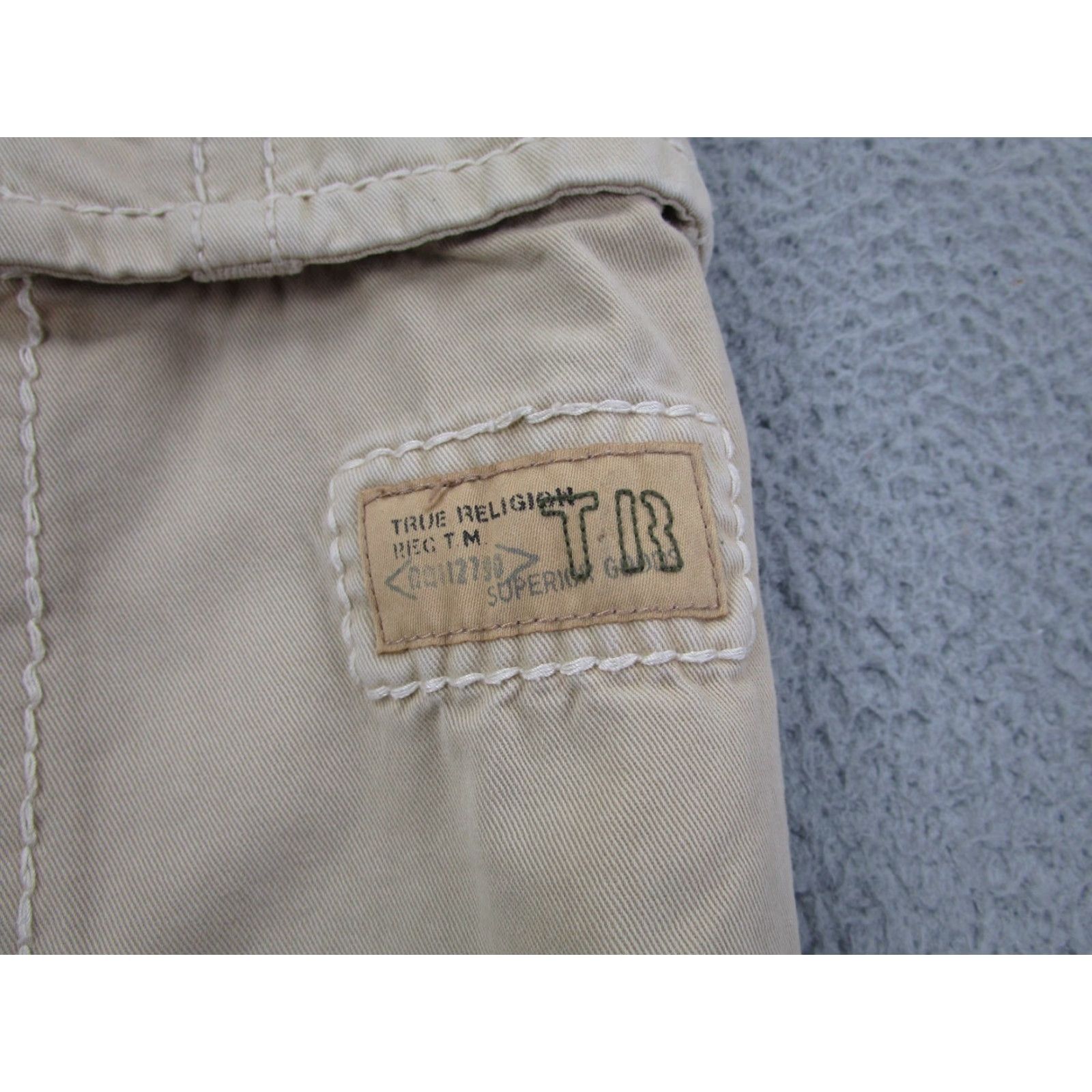 True Religion VINTAGE True Religion Cargo Shorts Mens 31 Beige Cotton Flat Front Pockets Cargo 12in Inseam Mens Size US 31 - 3 Thumbnail