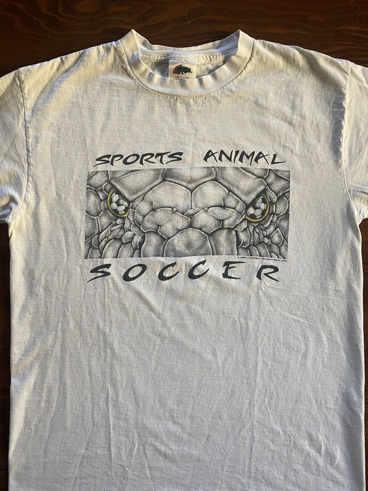 Vintage Vintage 1996 Sports Animal Soccer White Single Stitch Tee Size US M / EU 48-50 / 2 - 1 Thumbnail