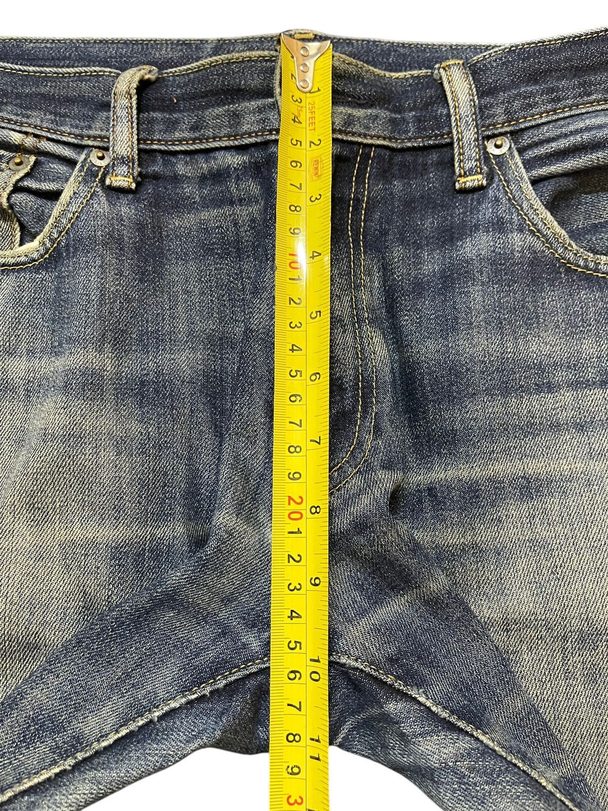 Uniqlo Vintage Japanese Uniqlo Blue Faded Wash Distress Style Jeans Size US 34 / EU 50 - 16 Thumbnail