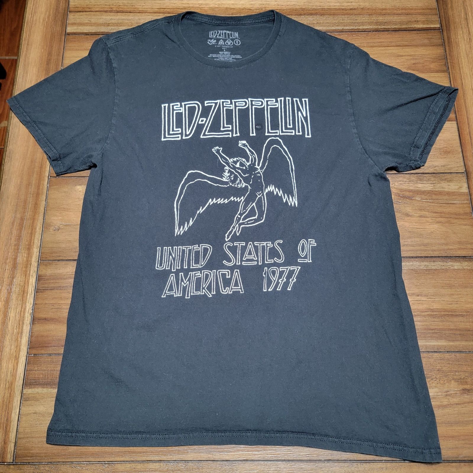 Led Zeppelin Led Zeppelin Black Unisex Tee "USA 1977" - Size Large Size US L / EU 52-54 / 3 - 1 Thumbnail